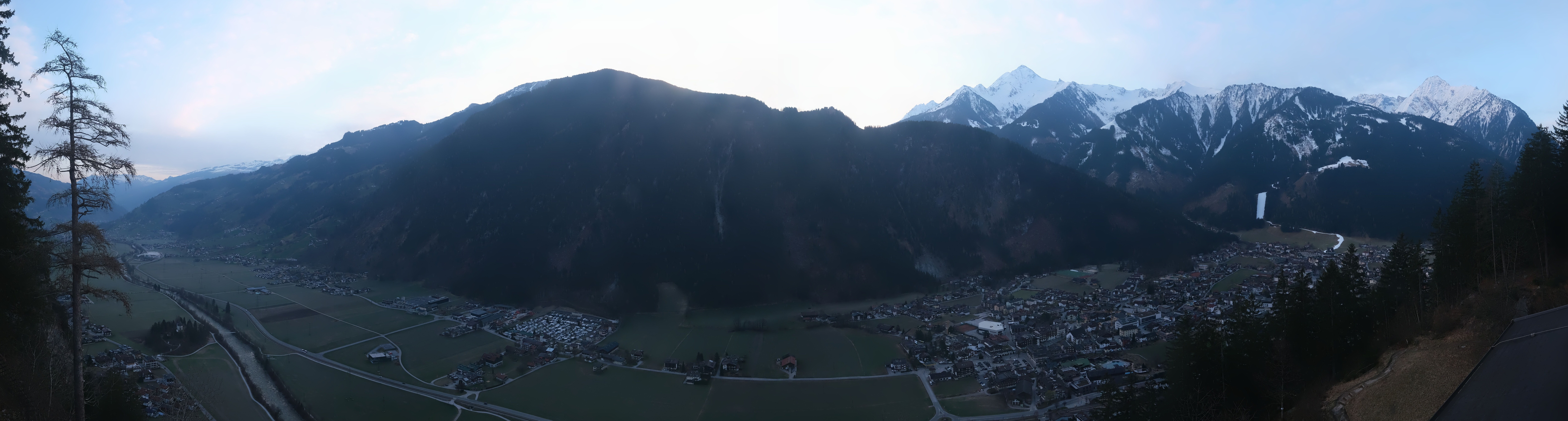 Archiv Foto Webcam Mayrhofen im Zillertal: Blick vom Gasthof Zimmereben