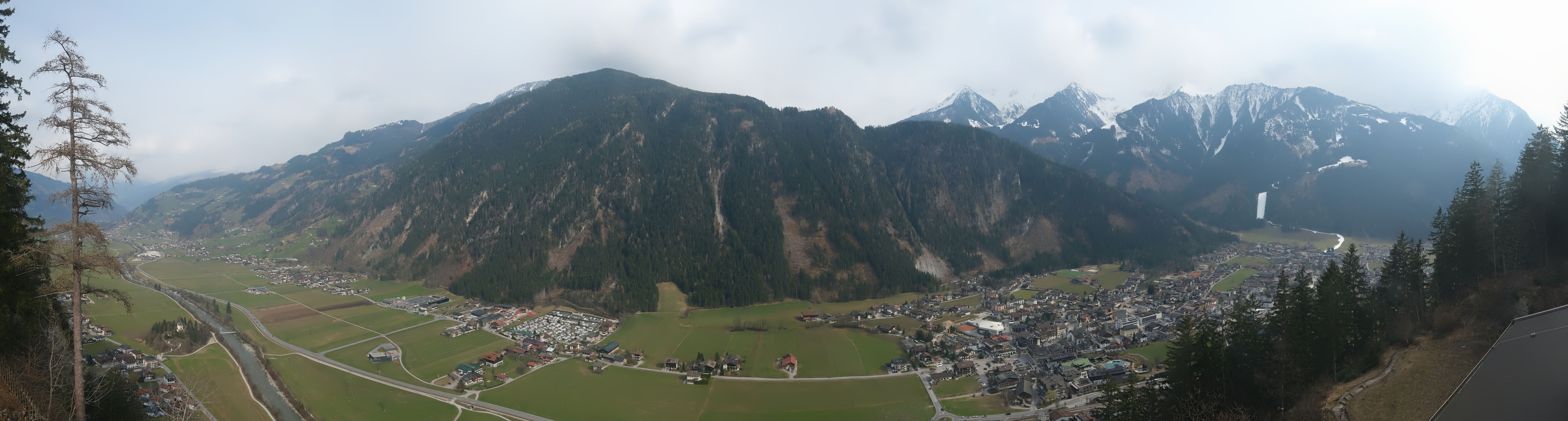 Archiv Foto Webcam Mayrhofen im Zillertal: Blick vom Gasthof Zimmereben
