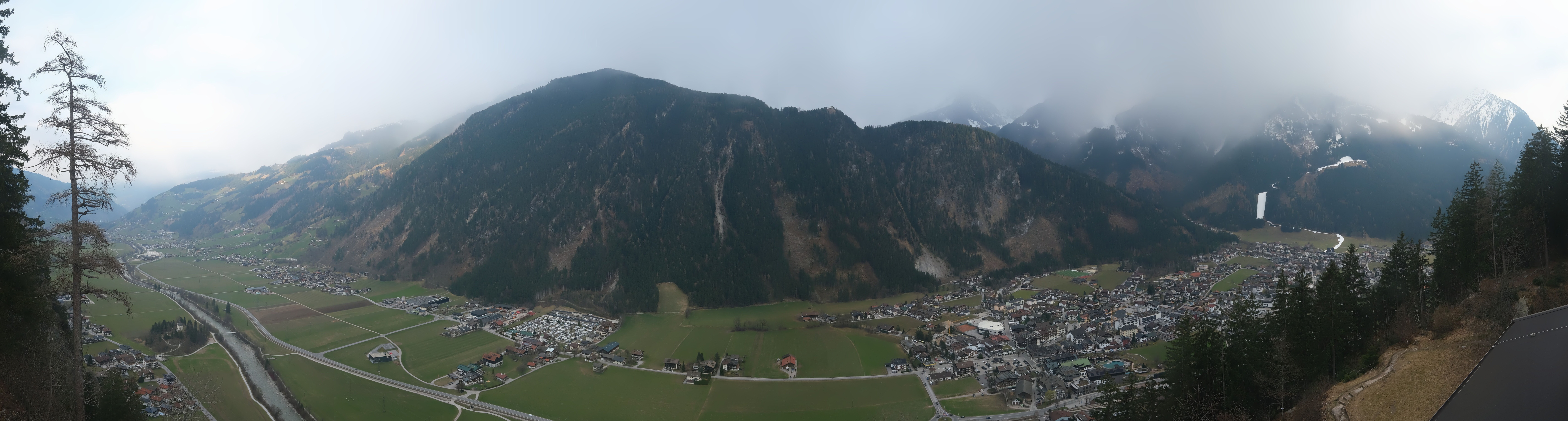 Archiv Foto Webcam Mayrhofen im Zillertal: Blick vom Gasthof Zimmereben
