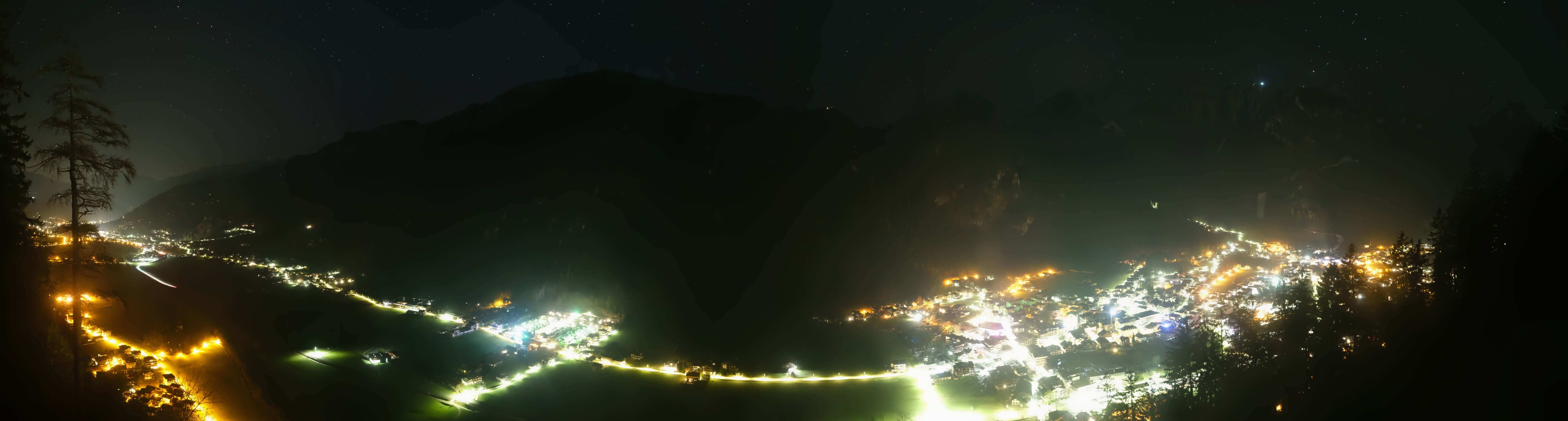 Archiv Foto Webcam Mayrhofen im Zillertal: Blick vom Gasthof Zimmereben