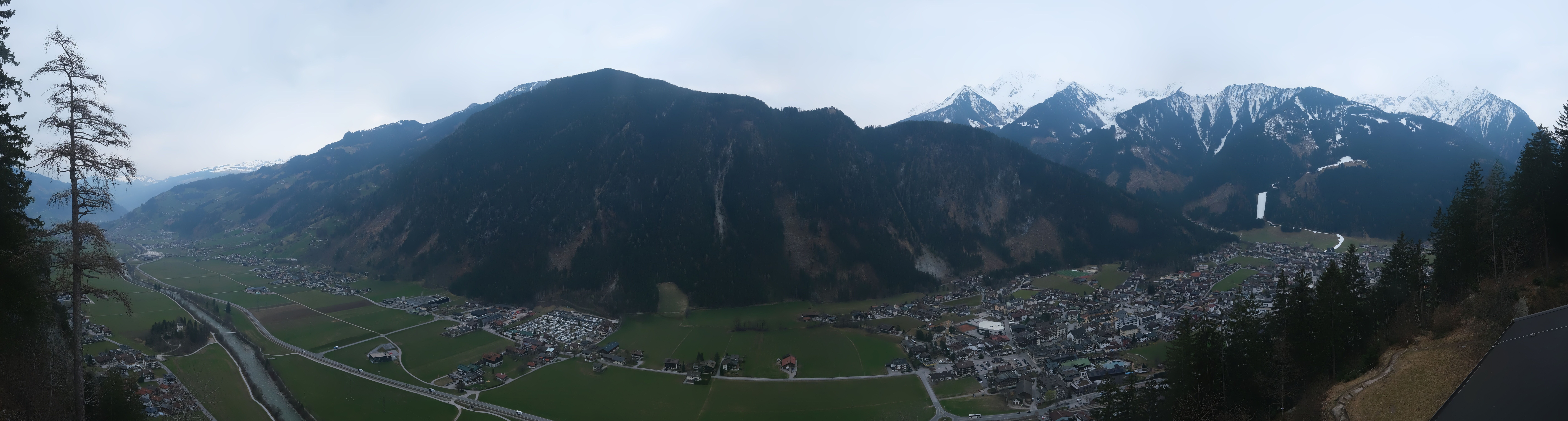 Archiv Foto Webcam Mayrhofen im Zillertal: Blick vom Gasthof Zimmereben