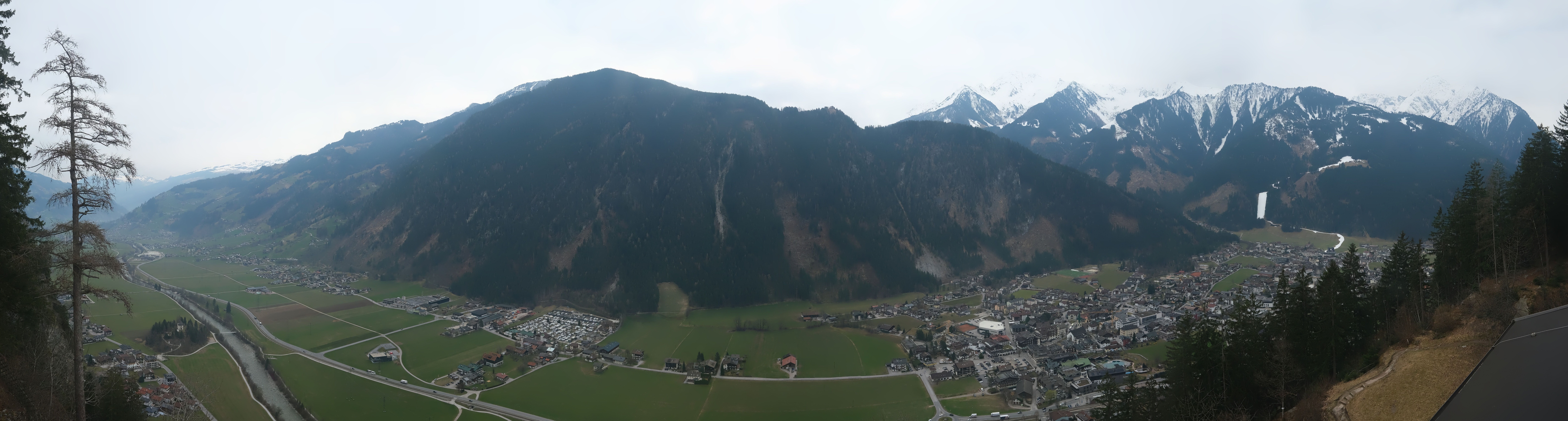 Archiv Foto Webcam Mayrhofen im Zillertal: Blick vom Gasthof Zimmereben