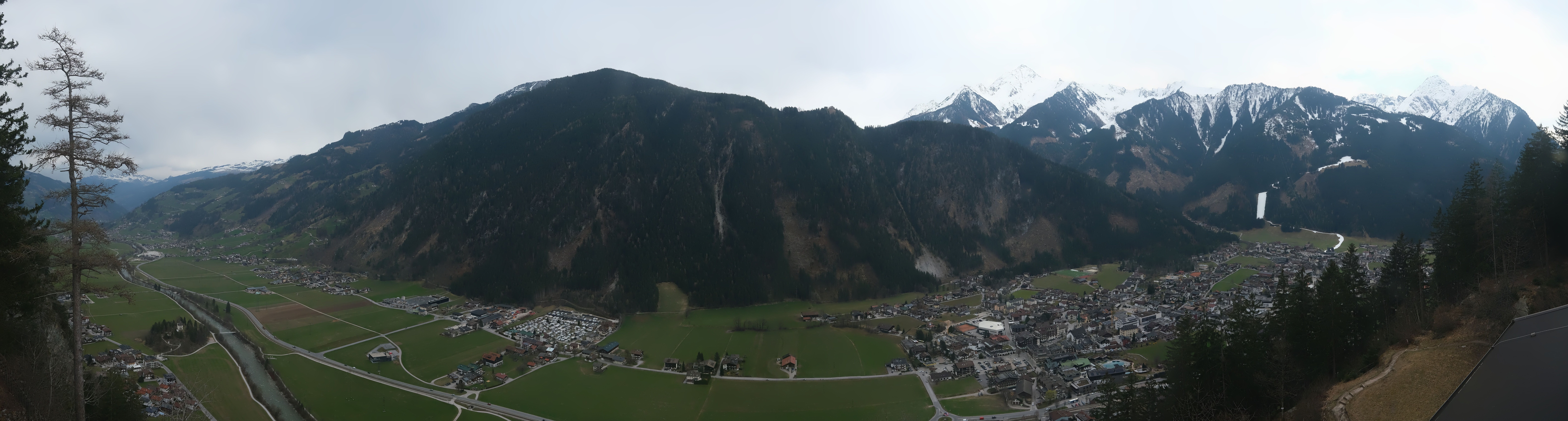 Archiv Foto Webcam Mayrhofen im Zillertal: Blick vom Gasthof Zimmereben