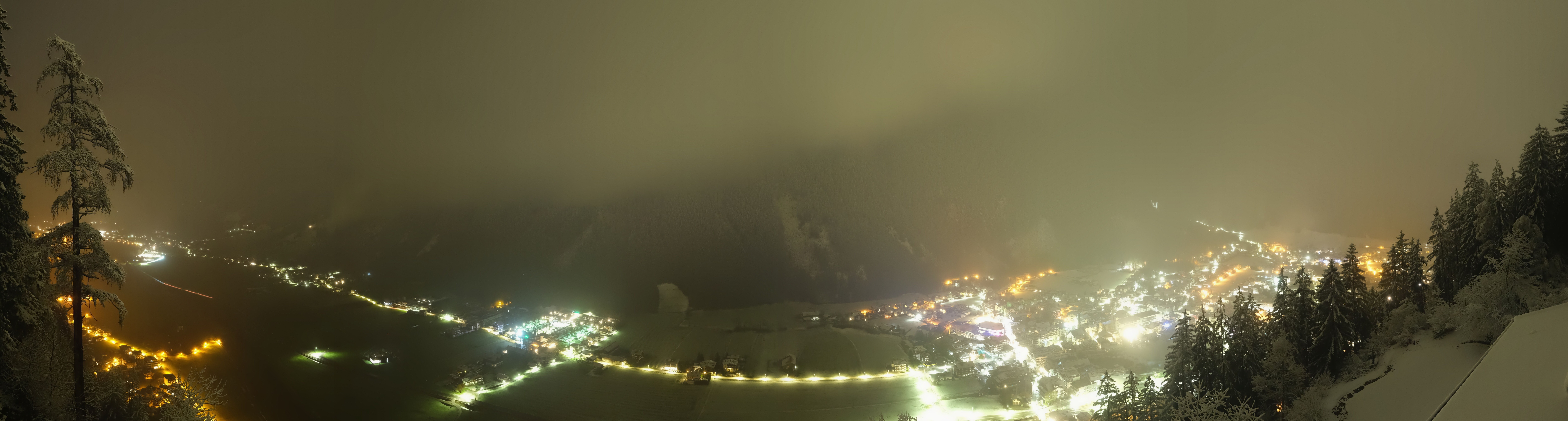 Archiv Foto Webcam Mayrhofen im Zillertal: Blick vom Gasthof Zimmereben