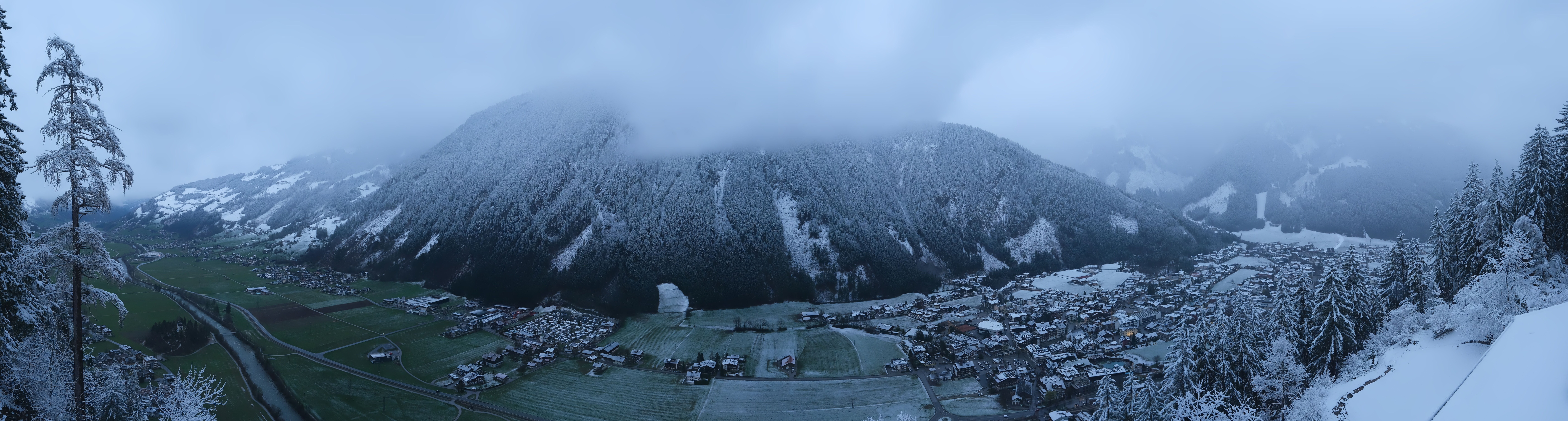 Archiv Foto Webcam Mayrhofen im Zillertal: Blick vom Gasthof Zimmereben
