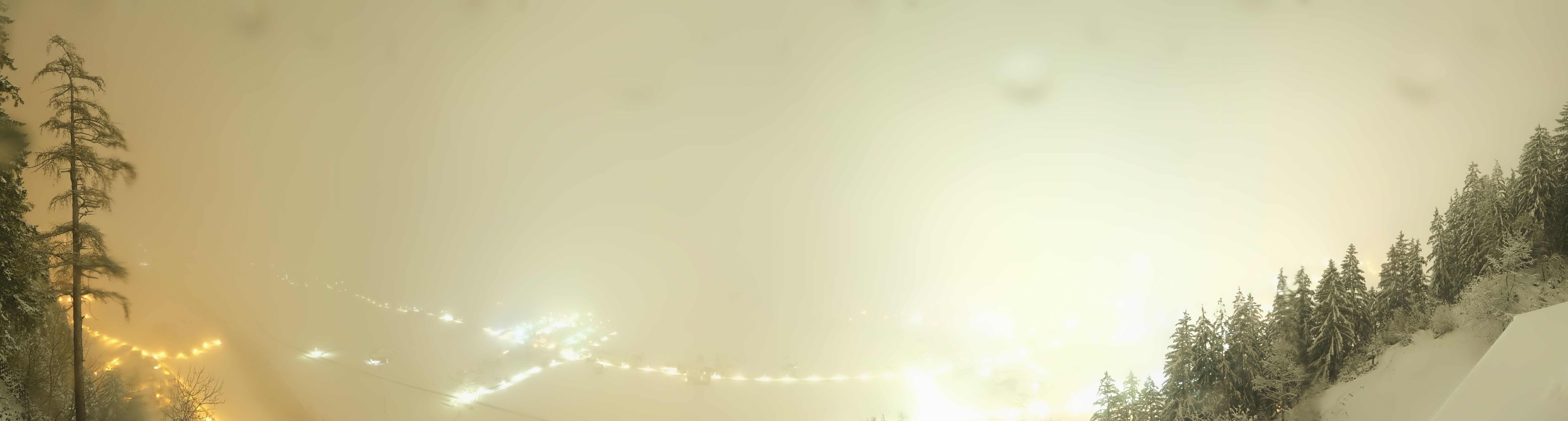 Archived image Webcam Mayrhofen im Zillertal: Zimmereben