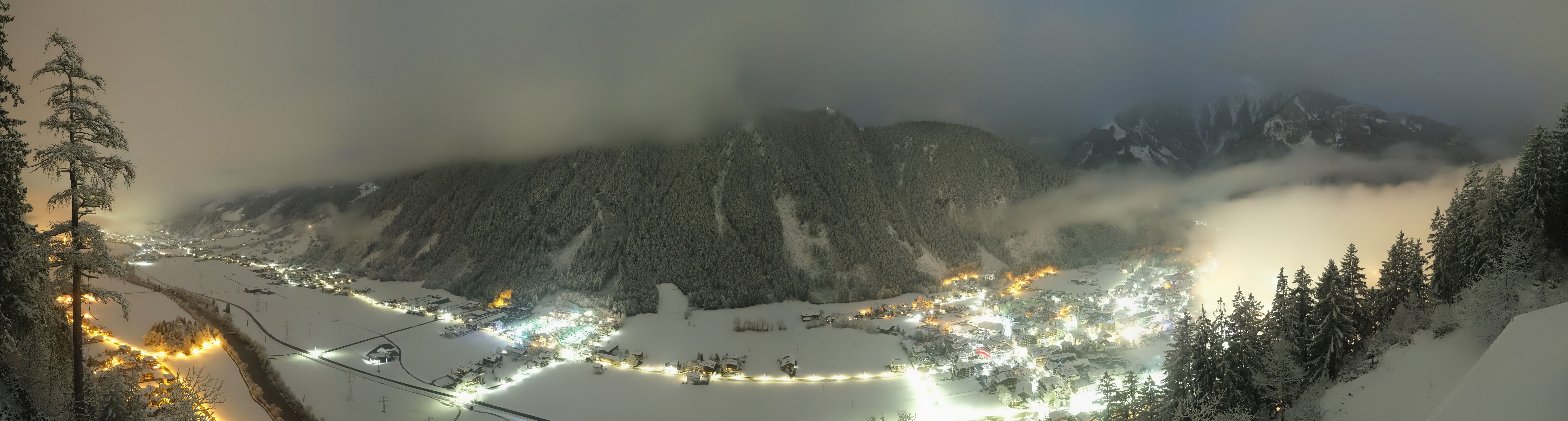 Archiv Foto Webcam Mayrhofen im Zillertal: Blick vom Gasthof Zimmereben