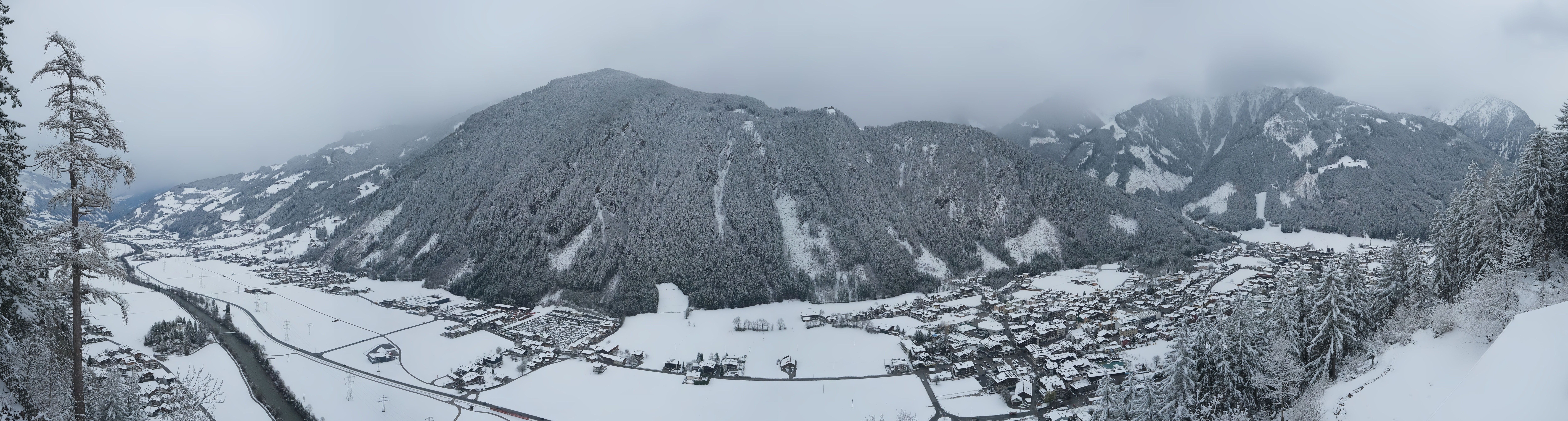 Archiv Foto Webcam Mayrhofen im Zillertal: Blick vom Gasthof Zimmereben