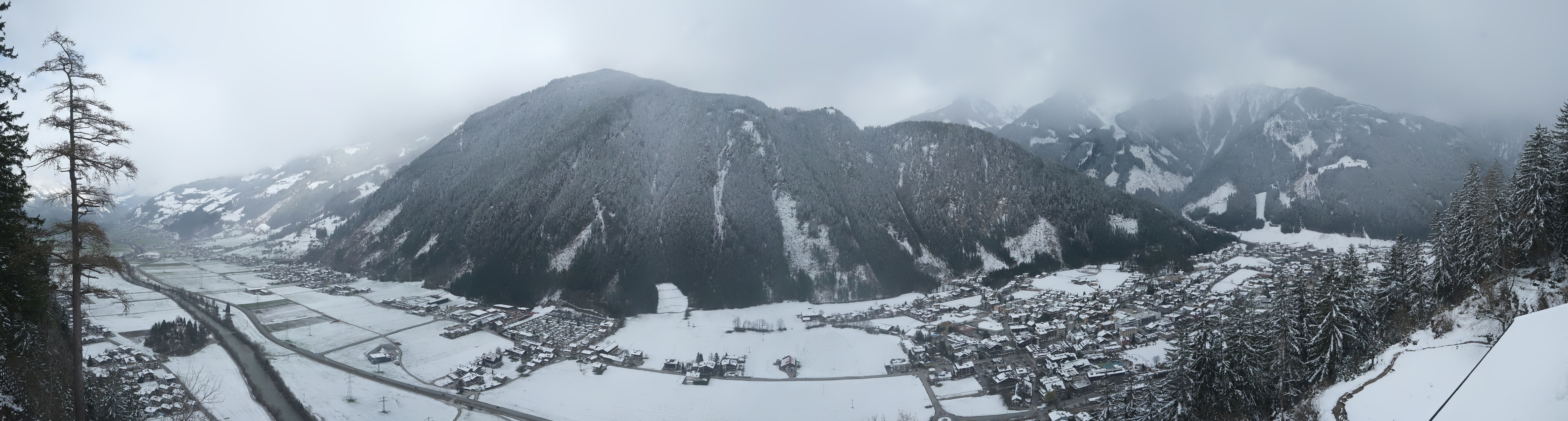 Archiv Foto Webcam Mayrhofen im Zillertal: Blick vom Gasthof Zimmereben