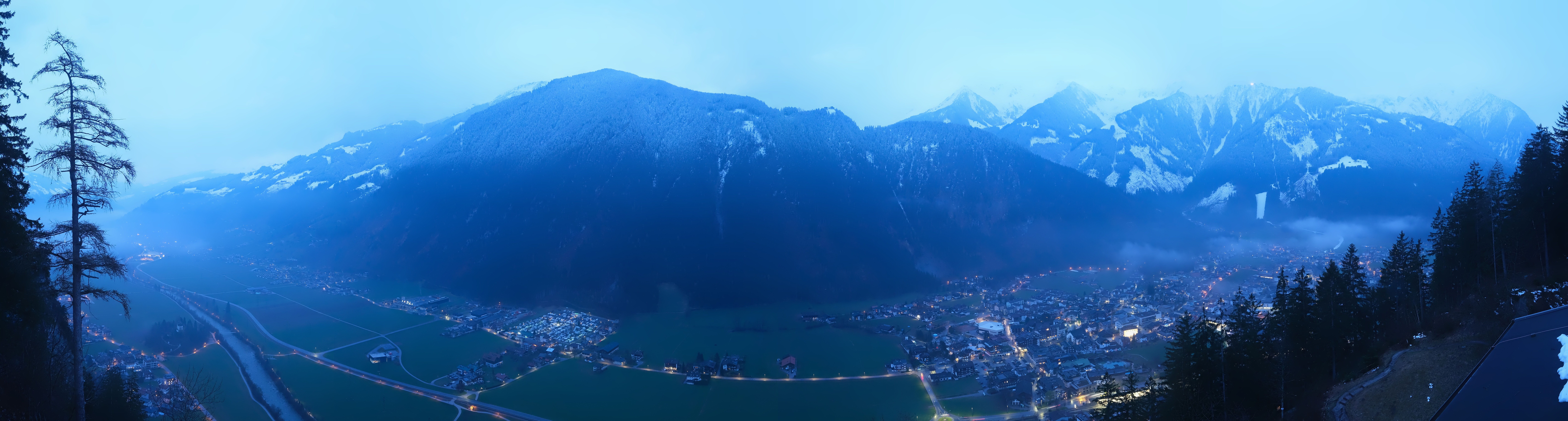 Archiv Foto Webcam Mayrhofen im Zillertal: Blick vom Gasthof Zimmereben