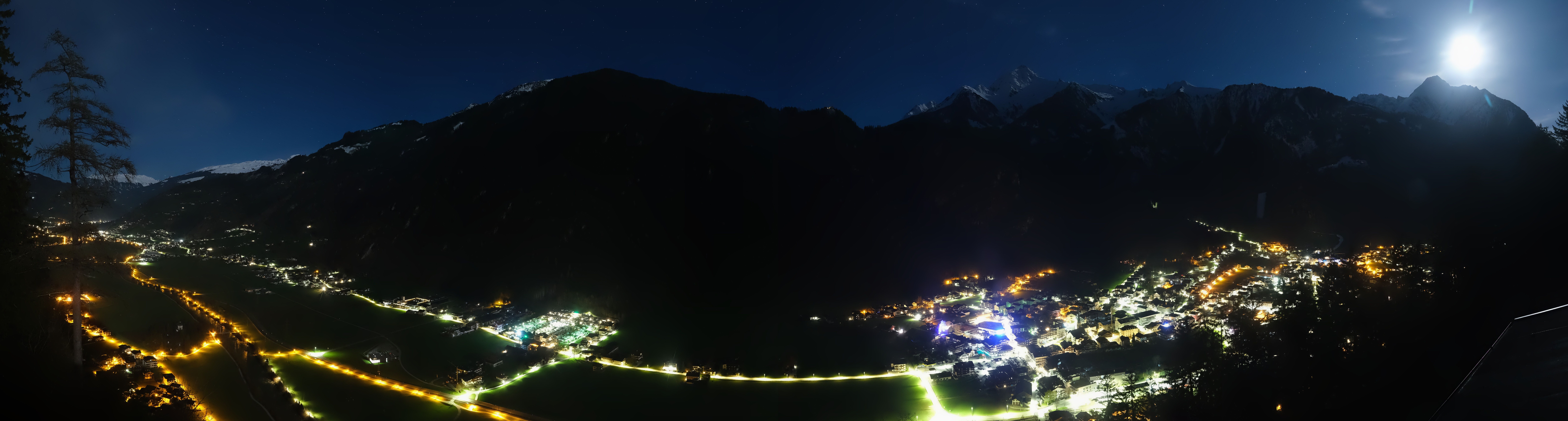 Archiv Foto Webcam Mayrhofen im Zillertal: Blick vom Gasthof Zimmereben