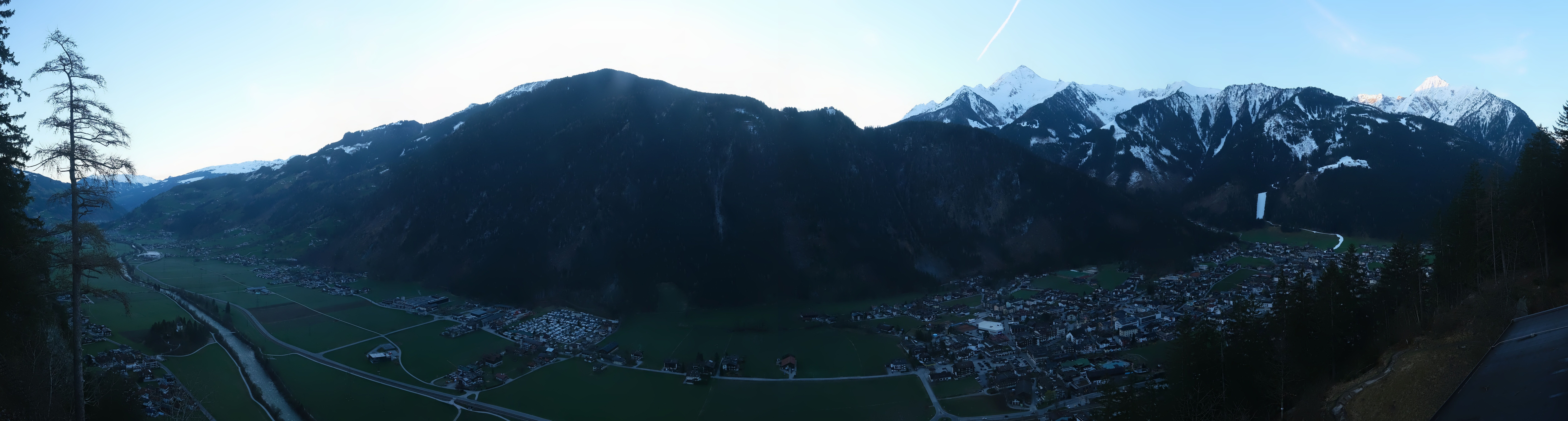 Archiv Foto Webcam Mayrhofen im Zillertal: Blick vom Gasthof Zimmereben