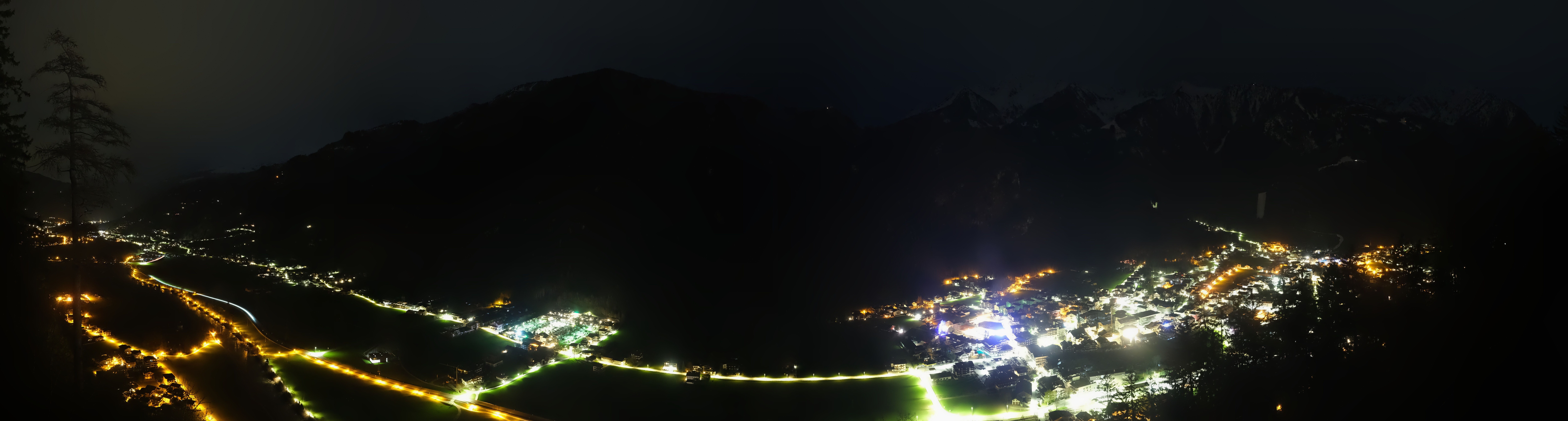 Archiv Foto Webcam Mayrhofen im Zillertal: Blick vom Gasthof Zimmereben