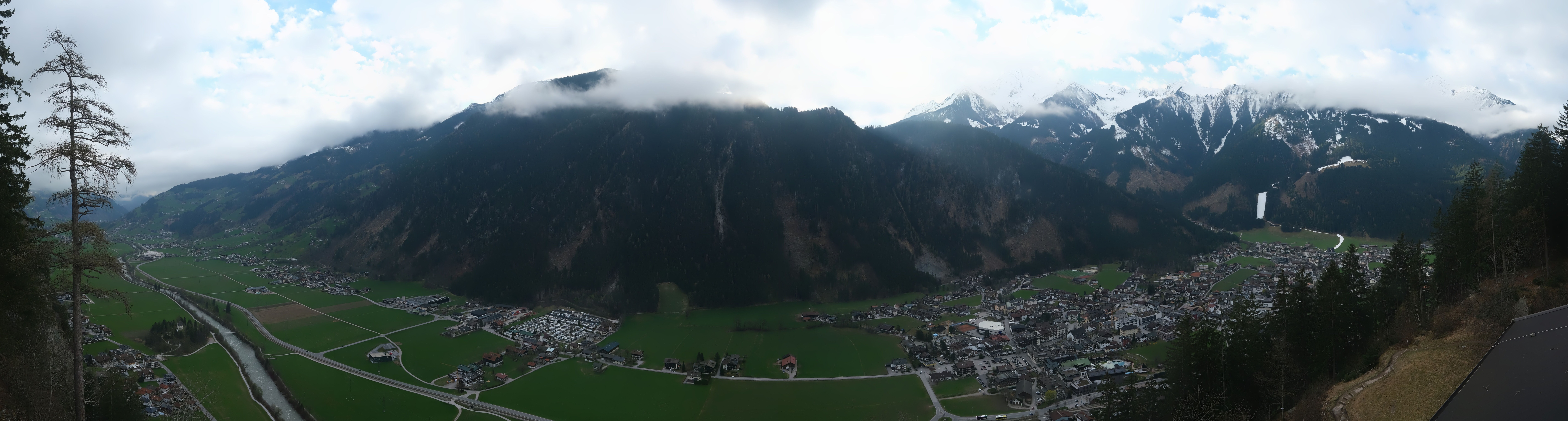 Archiv Foto Webcam Mayrhofen im Zillertal: Blick vom Gasthof Zimmereben