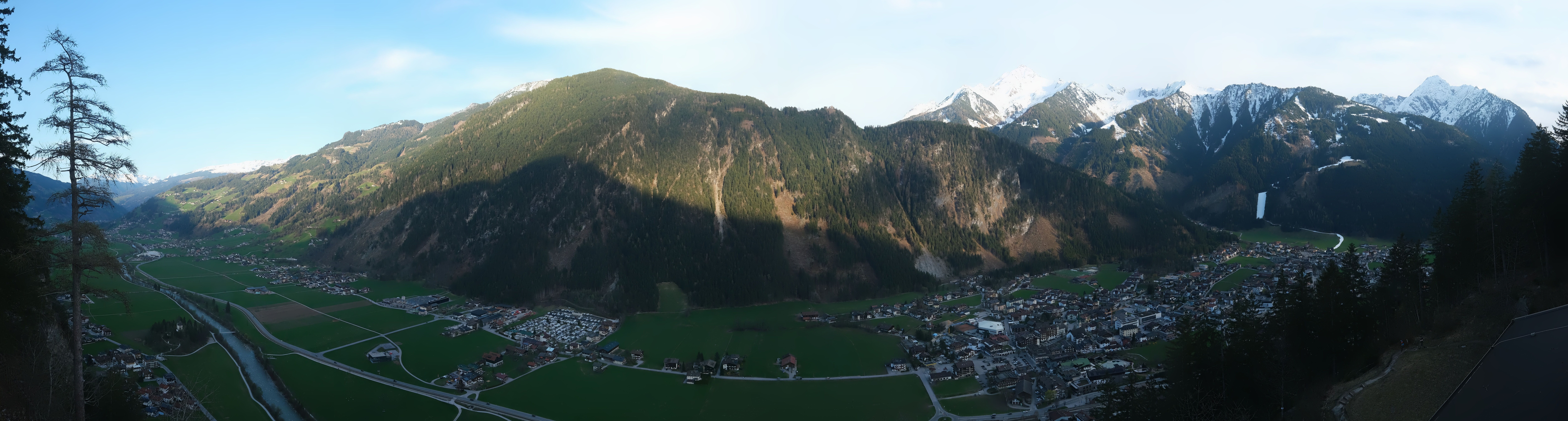 Archiv Foto Webcam Mayrhofen im Zillertal: Blick vom Gasthof Zimmereben