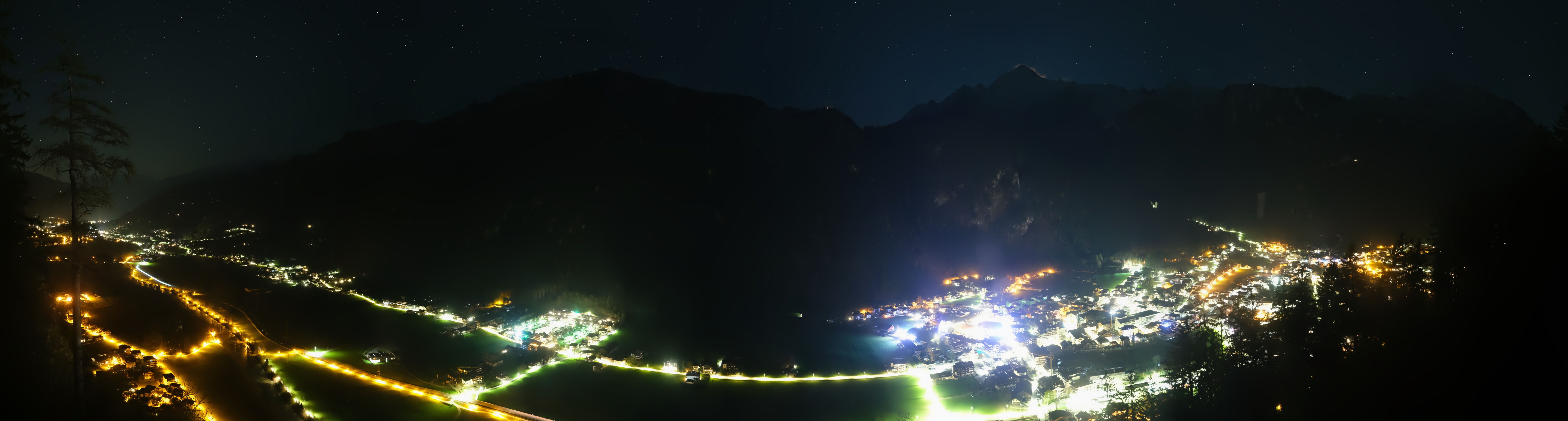 Archiv Foto Webcam Mayrhofen im Zillertal: Blick vom Gasthof Zimmereben