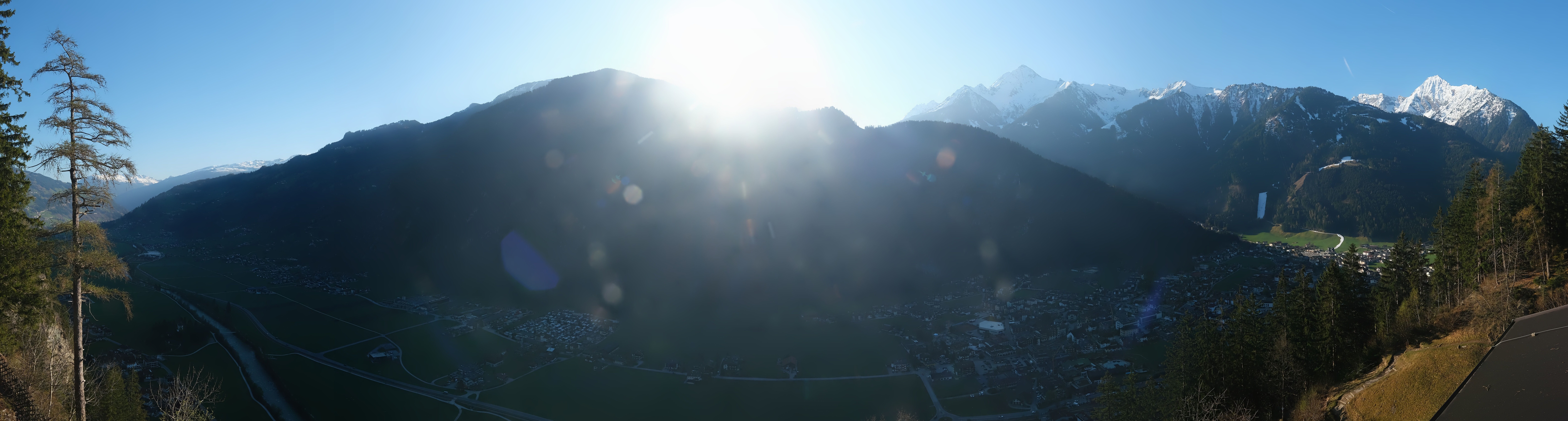 Archived image Webcam Mayrhofen im Zillertal: Zimmereben