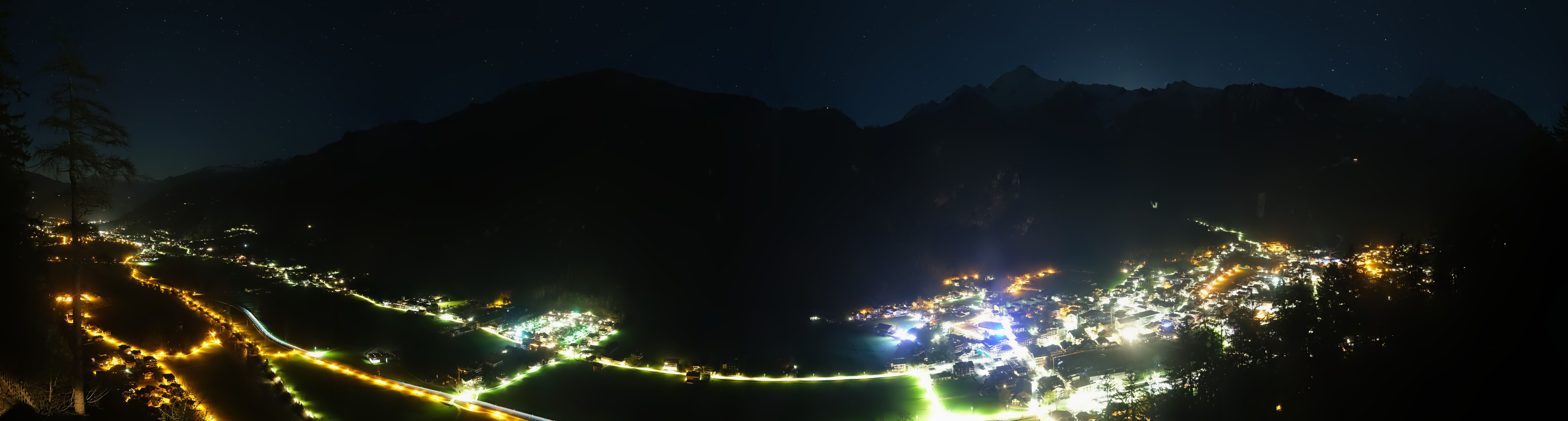 Archiv Foto Webcam Mayrhofen im Zillertal: Blick vom Gasthof Zimmereben