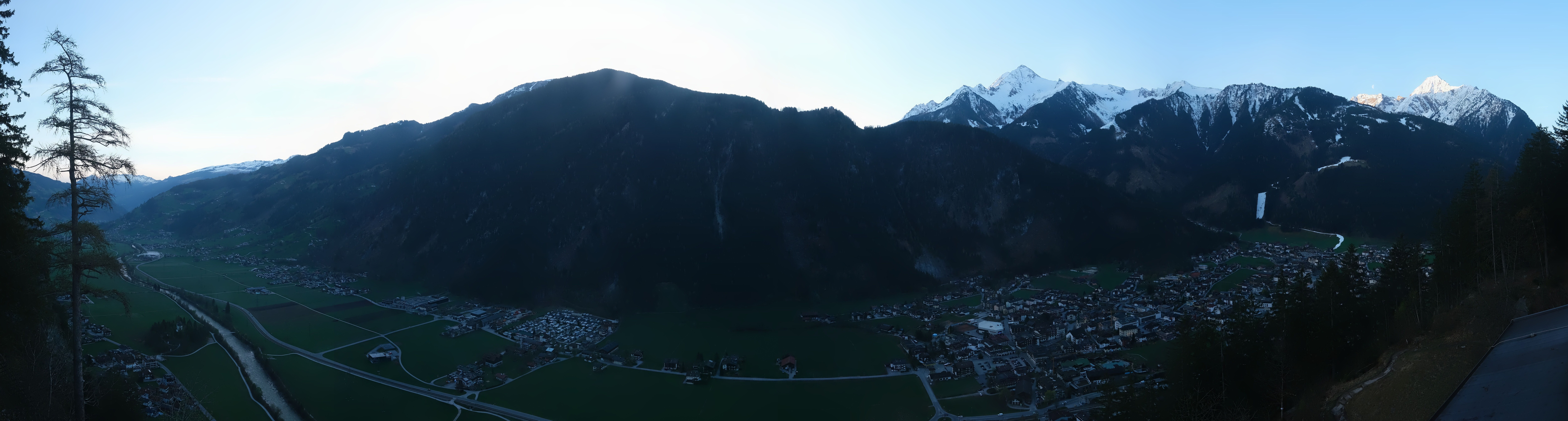 Archiv Foto Webcam Mayrhofen im Zillertal: Blick vom Gasthof Zimmereben