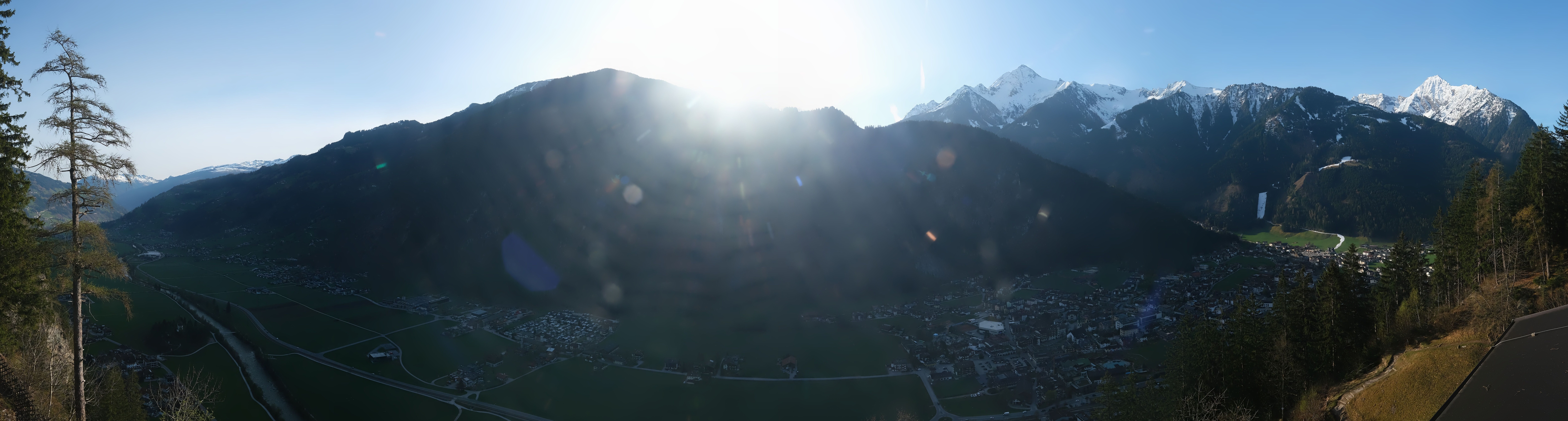 Archived image Webcam Mayrhofen im Zillertal: Zimmereben