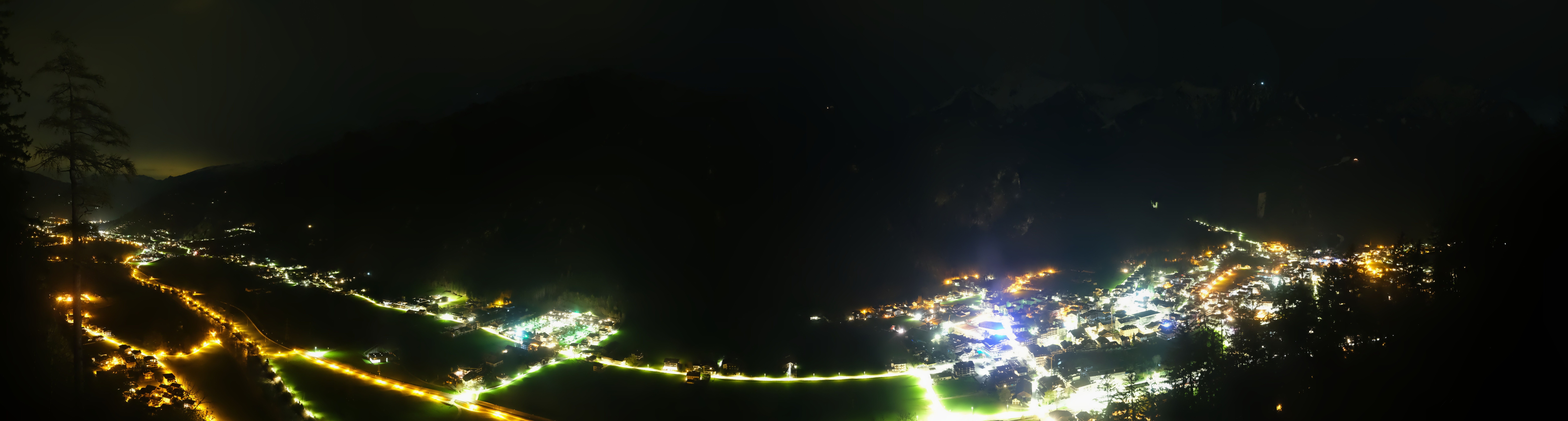 Archiv Foto Webcam Mayrhofen im Zillertal: Blick vom Gasthof Zimmereben