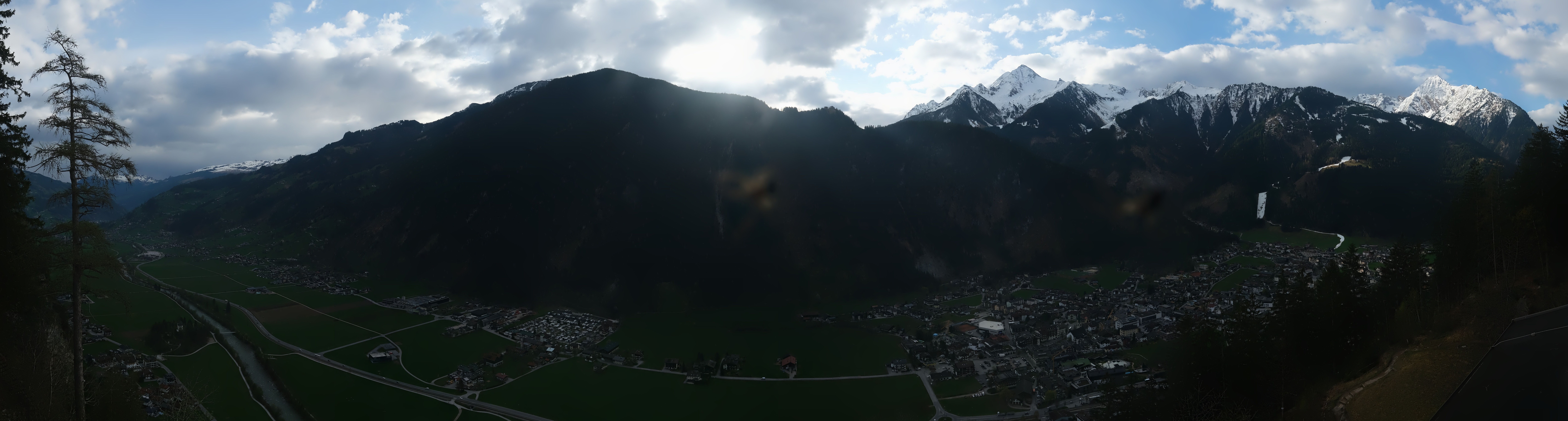 Archiv Foto Webcam Mayrhofen im Zillertal: Blick vom Gasthof Zimmereben