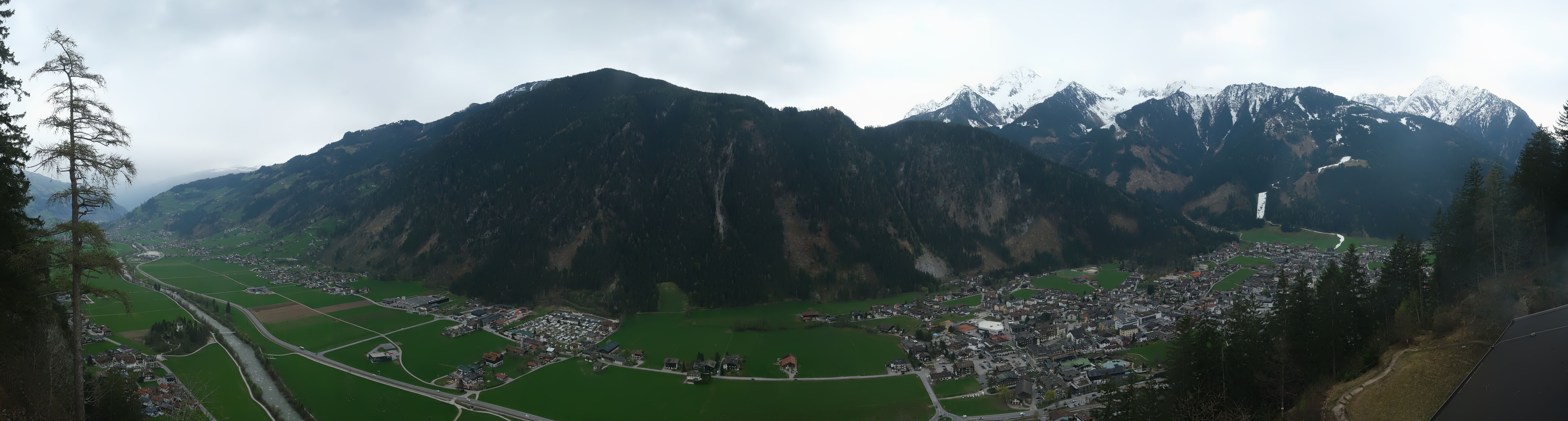 Archiv Foto Webcam Mayrhofen im Zillertal: Blick vom Gasthof Zimmereben