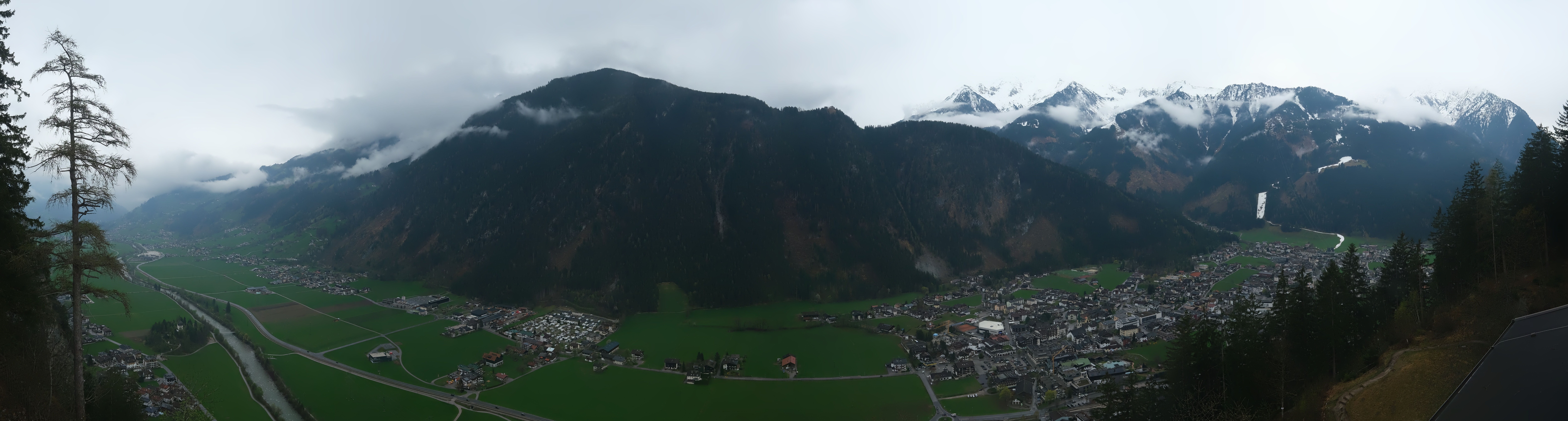Archiv Foto Webcam Mayrhofen im Zillertal: Blick vom Gasthof Zimmereben