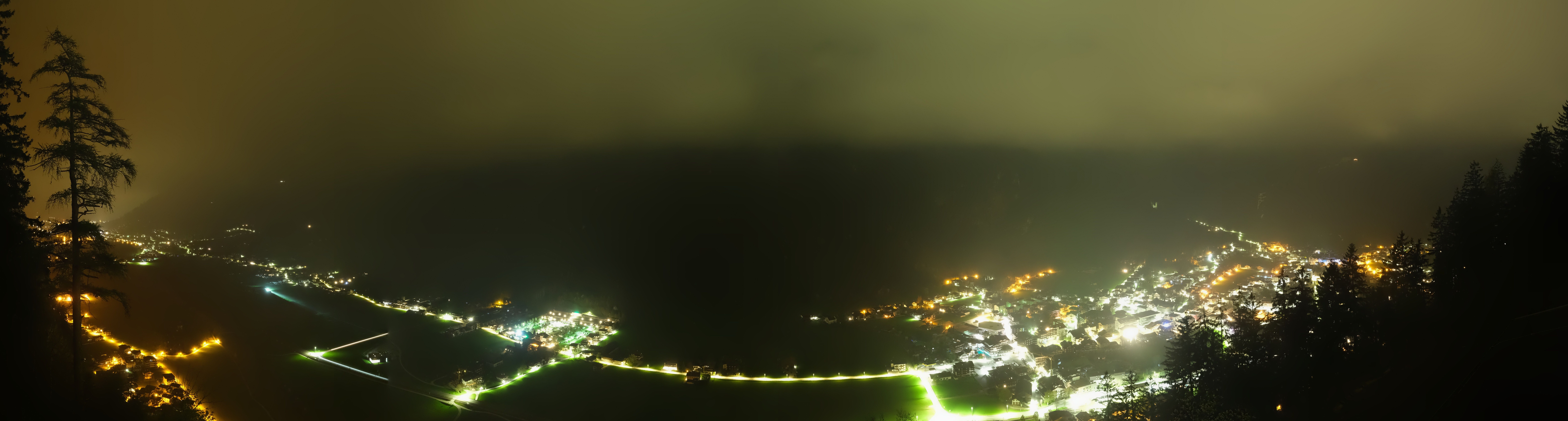 Archived image Webcam Mayrhofen im Zillertal: Zimmereben