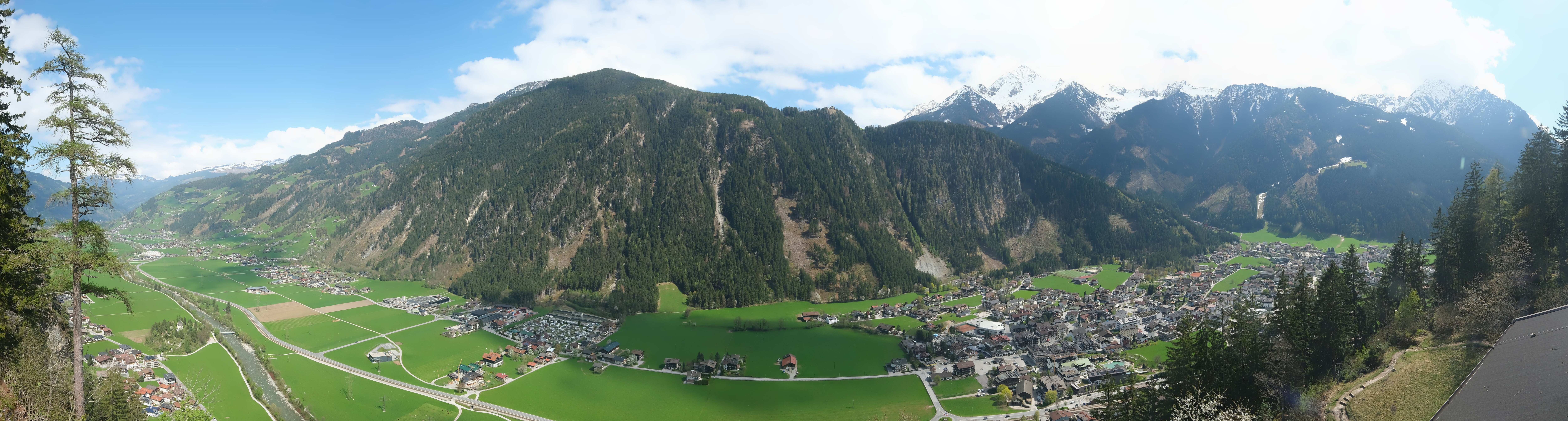 Archived image Webcam Mayrhofen im Zillertal: Zimmereben