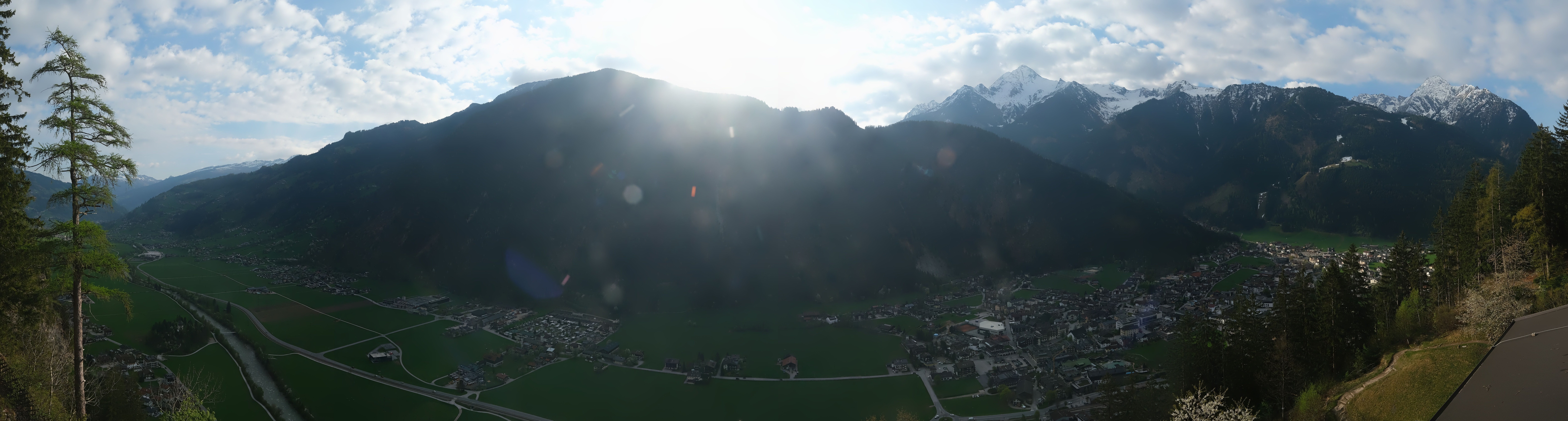 Archiv Foto Webcam Mayrhofen im Zillertal: Blick vom Gasthof Zimmereben