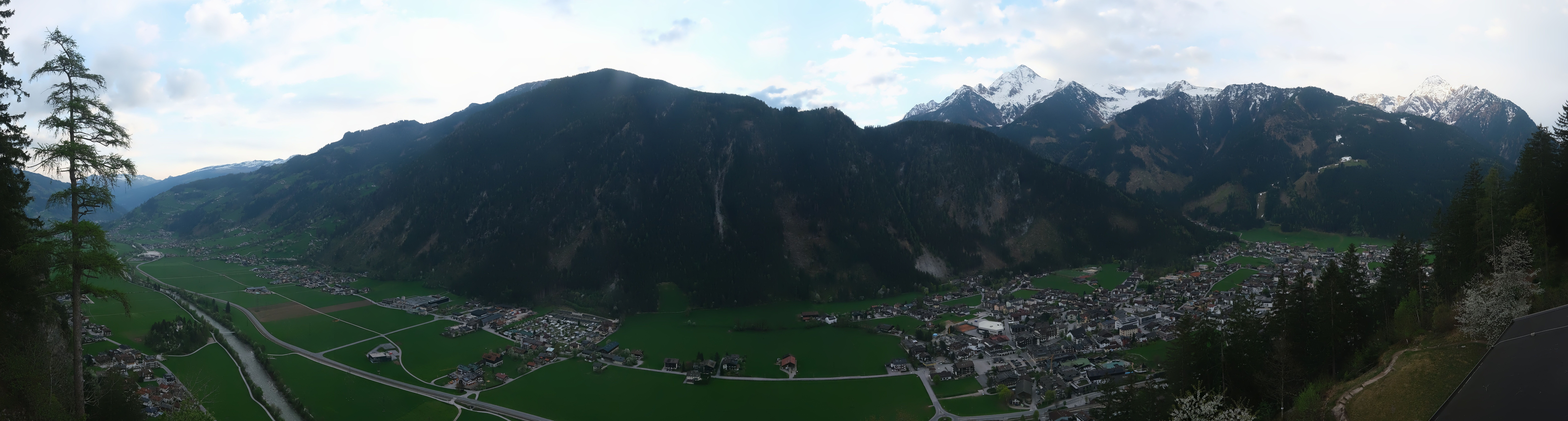 Archiv Foto Webcam Mayrhofen im Zillertal: Blick vom Gasthof Zimmereben