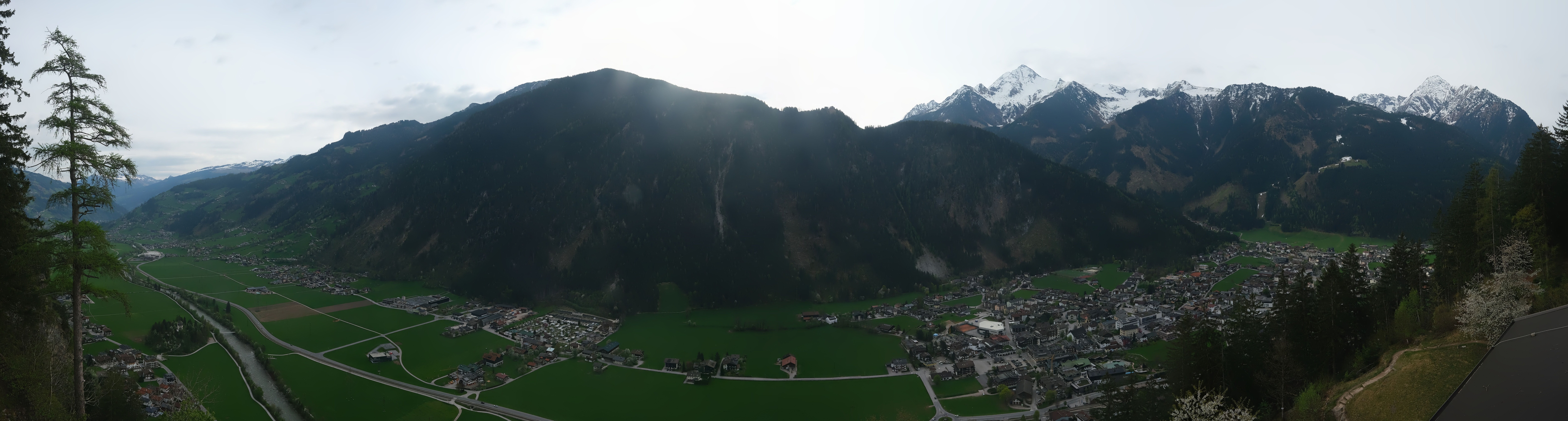 Archiv Foto Webcam Mayrhofen im Zillertal: Blick vom Gasthof Zimmereben