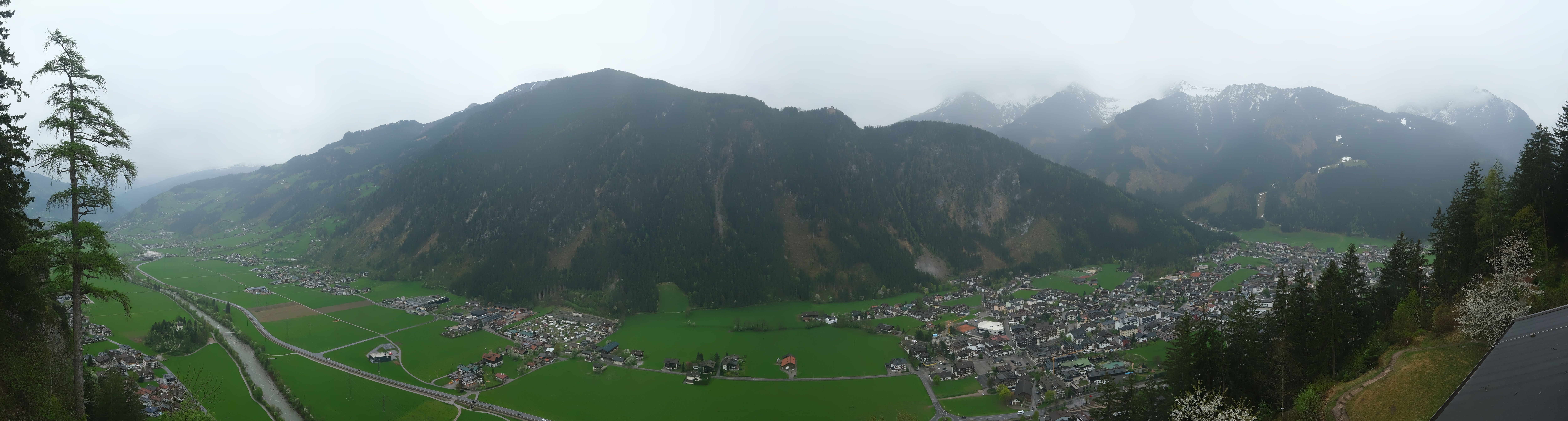 Archiv Foto Webcam Mayrhofen im Zillertal: Blick vom Gasthof Zimmereben