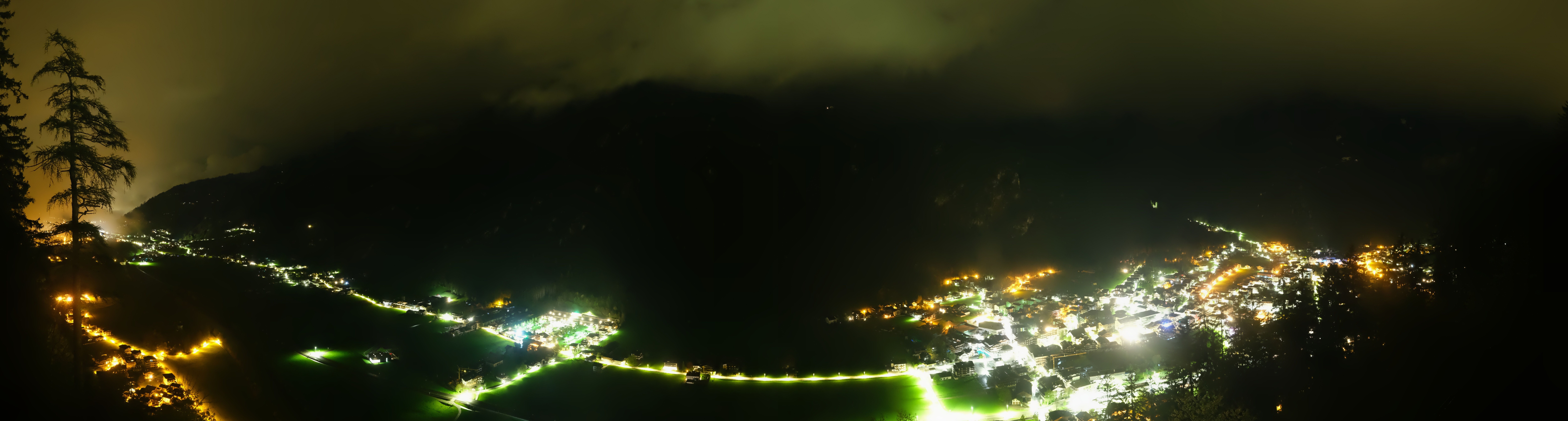 Archiv Foto Webcam Mayrhofen im Zillertal: Blick vom Gasthof Zimmereben