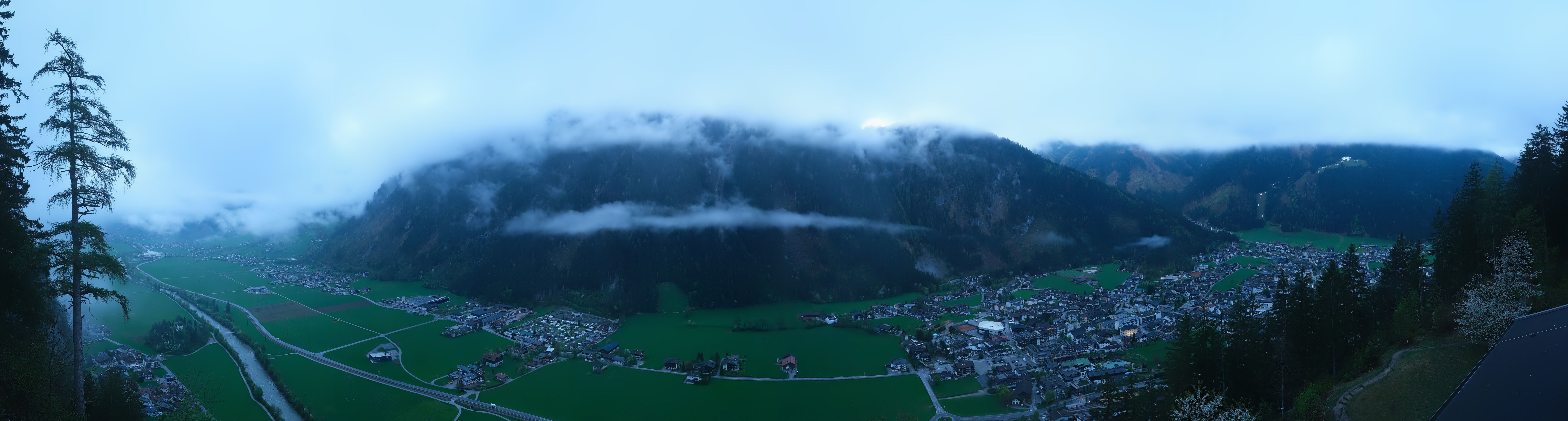 Archiv Foto Webcam Mayrhofen im Zillertal: Blick vom Gasthof Zimmereben