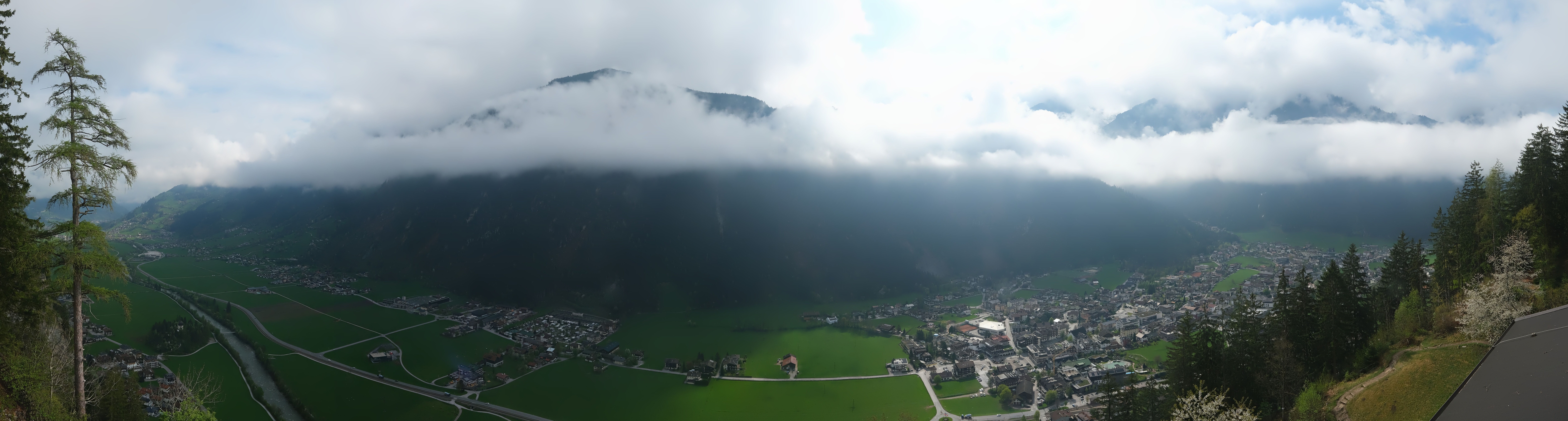Archiv Foto Webcam Mayrhofen im Zillertal: Blick vom Gasthof Zimmereben