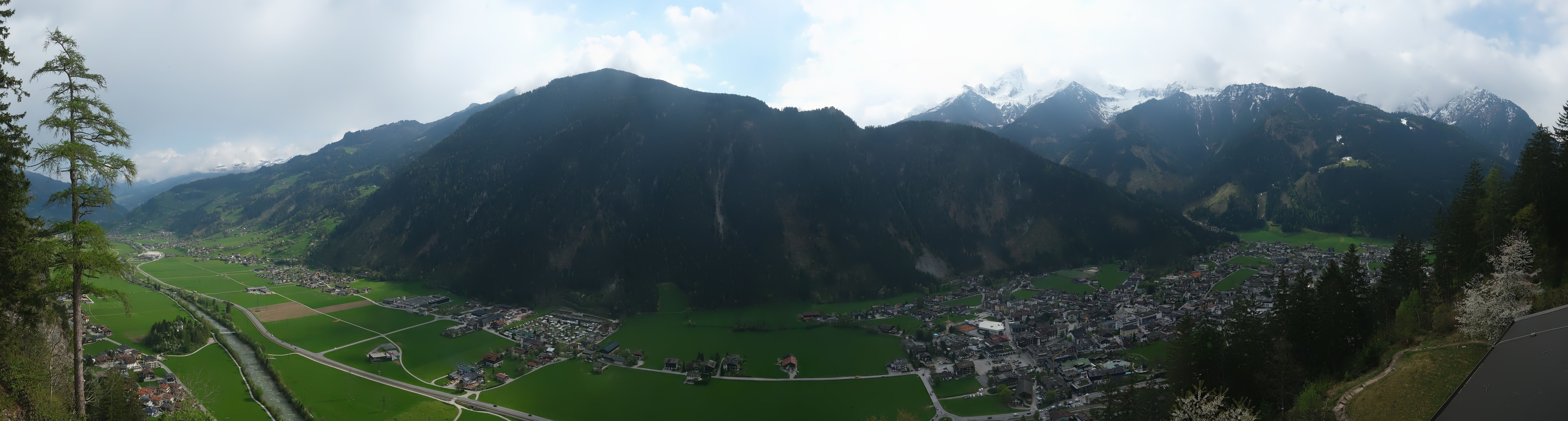 Archiv Foto Webcam Mayrhofen im Zillertal: Blick vom Gasthof Zimmereben