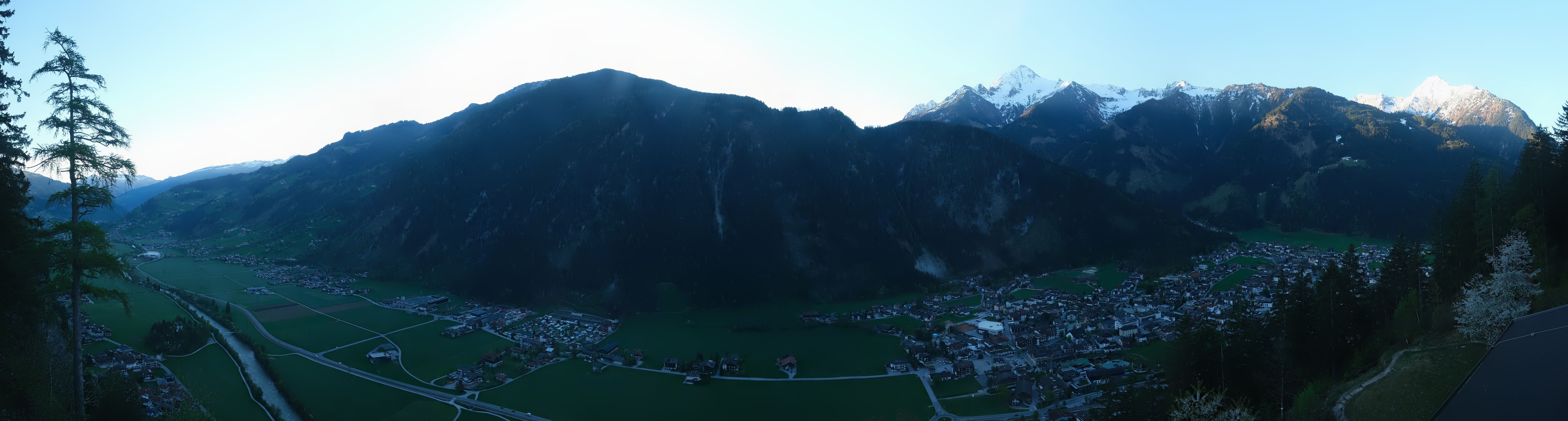 Archiv Foto Webcam Mayrhofen im Zillertal: Blick vom Gasthof Zimmereben