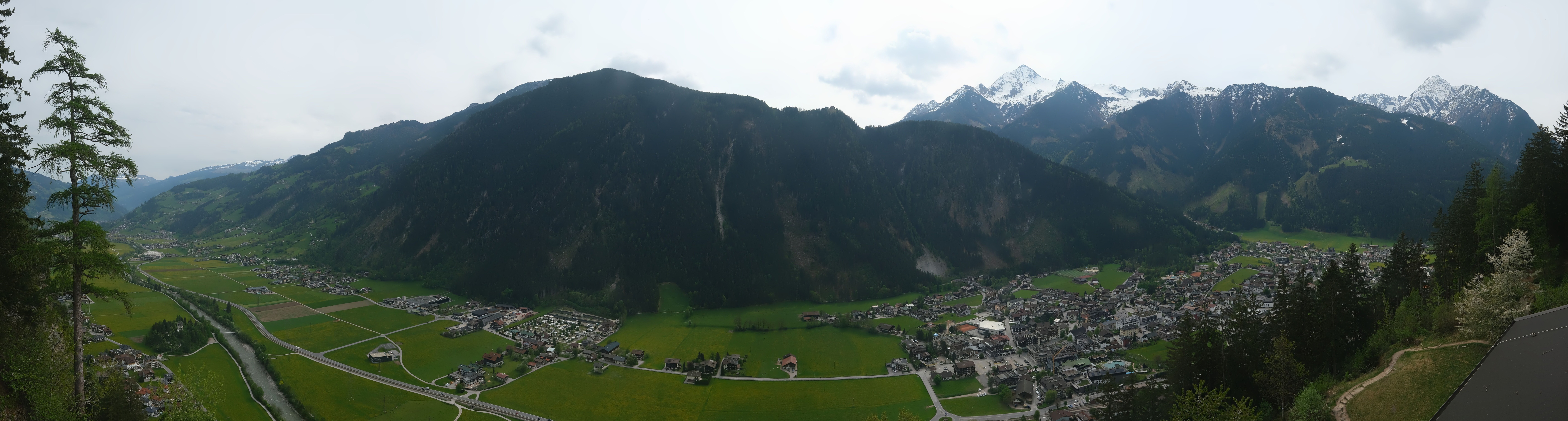 Archiv Foto Webcam Mayrhofen im Zillertal: Blick vom Gasthof Zimmereben