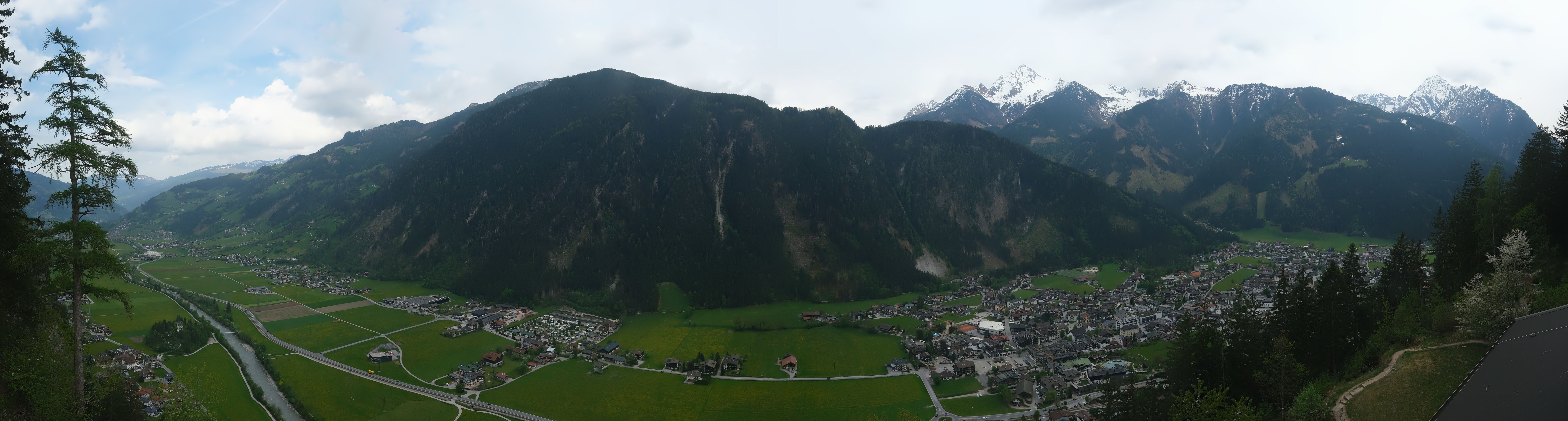 Archiv Foto Webcam Mayrhofen im Zillertal: Blick vom Gasthof Zimmereben