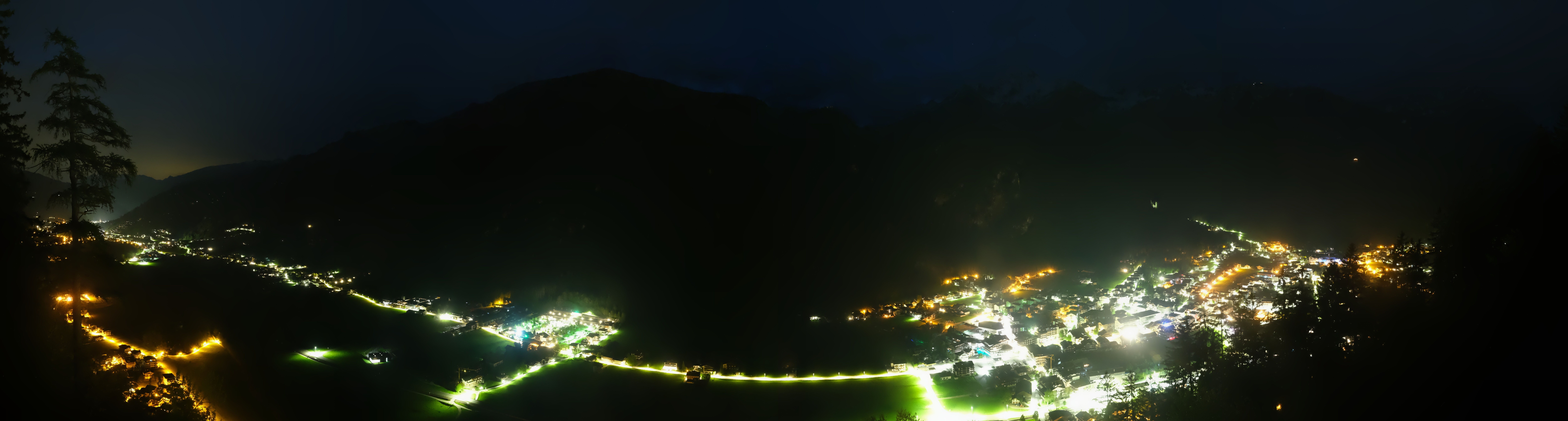 Archiv Foto Webcam Mayrhofen im Zillertal: Blick vom Gasthof Zimmereben