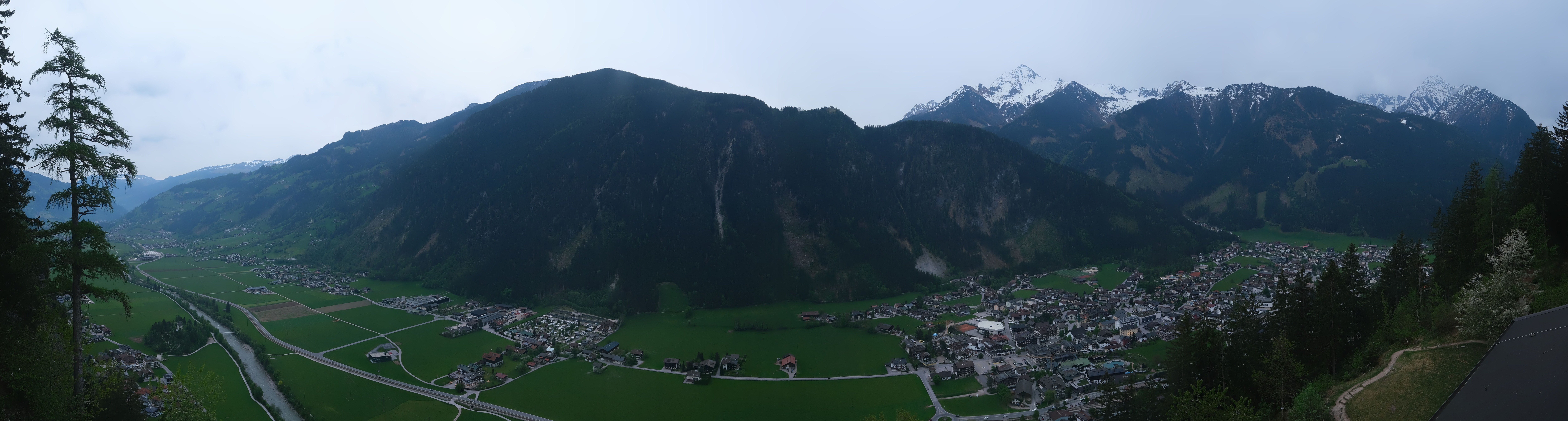 Archiv Foto Webcam Mayrhofen im Zillertal: Blick vom Gasthof Zimmereben