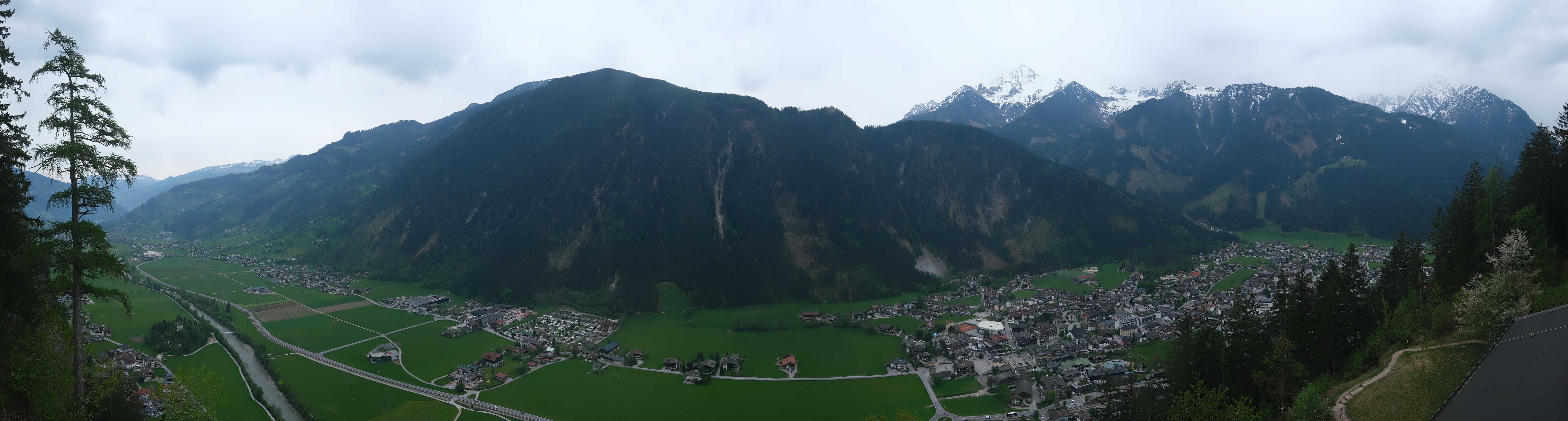 Archiv Foto Webcam Mayrhofen im Zillertal: Blick vom Gasthof Zimmereben