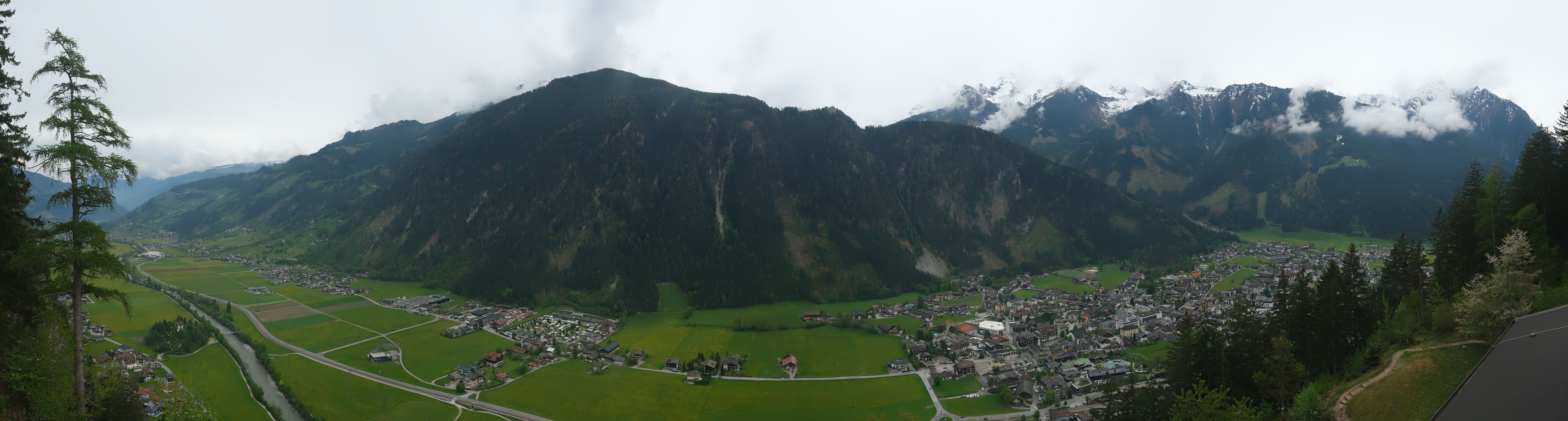 Archiv Foto Webcam Mayrhofen im Zillertal: Blick vom Gasthof Zimmereben
