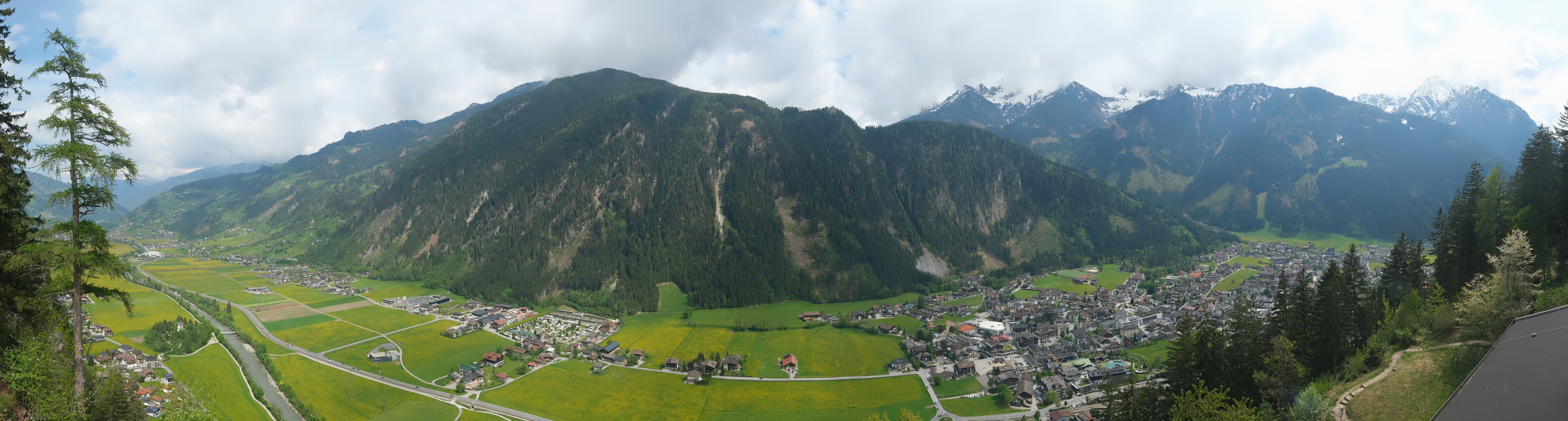 Archiv Foto Webcam Mayrhofen im Zillertal: Blick vom Gasthof Zimmereben