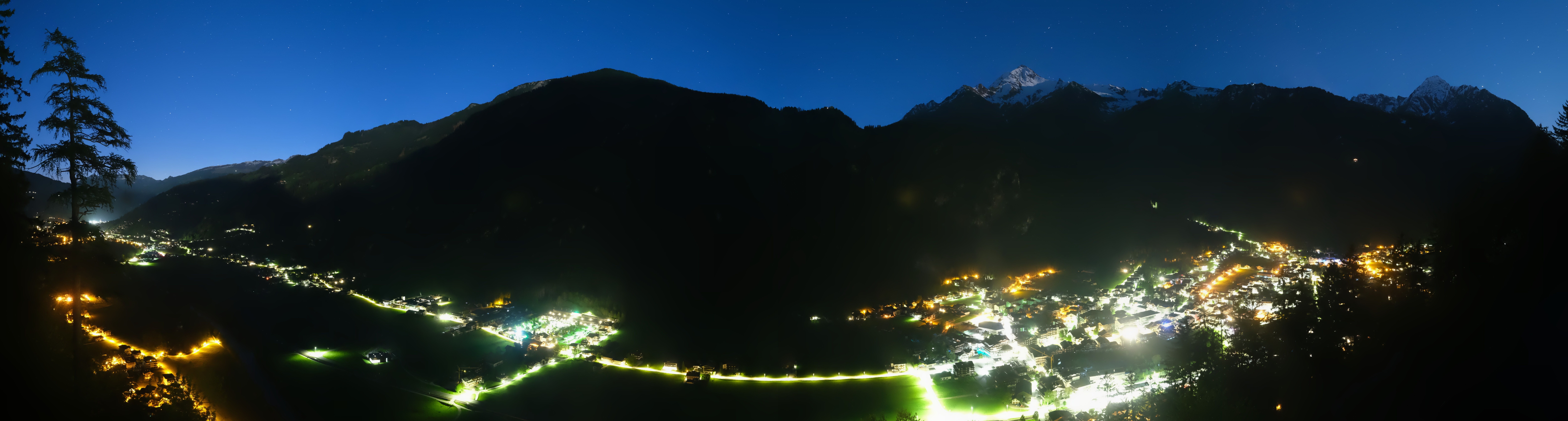 Archived image Webcam Mayrhofen im Zillertal: Zimmereben