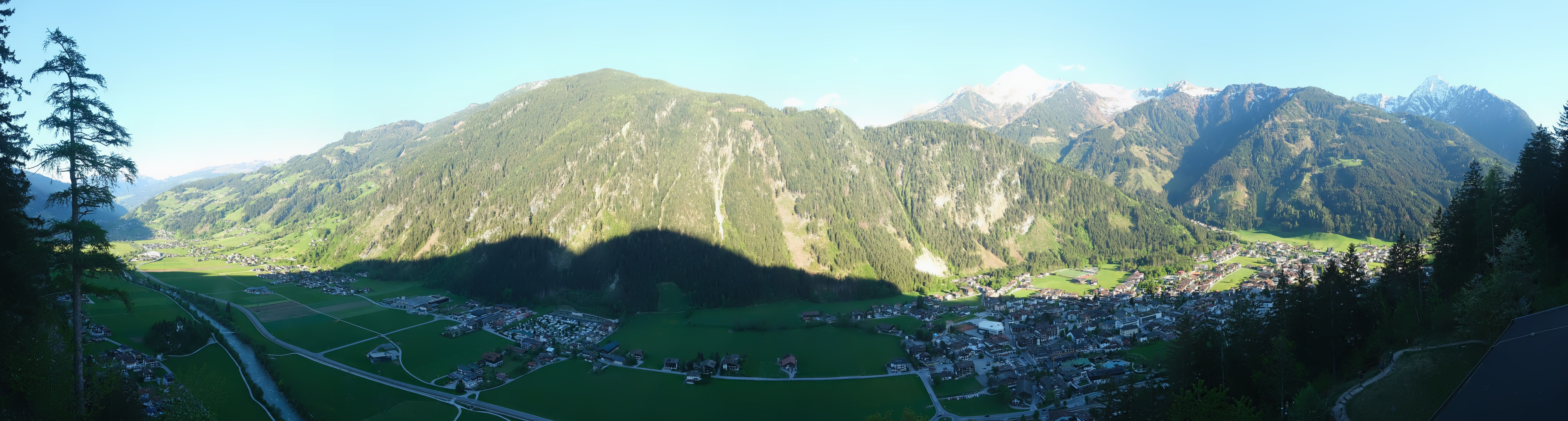 Archiv Foto Webcam Mayrhofen im Zillertal: Blick vom Gasthof Zimmereben