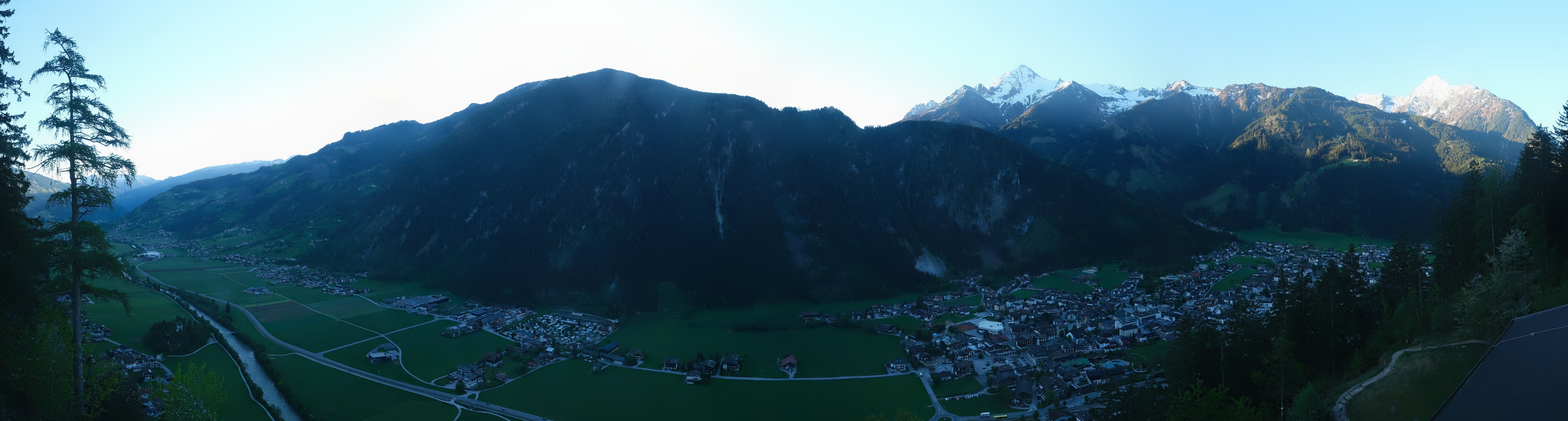 Archiv Foto Webcam Mayrhofen im Zillertal: Blick vom Gasthof Zimmereben