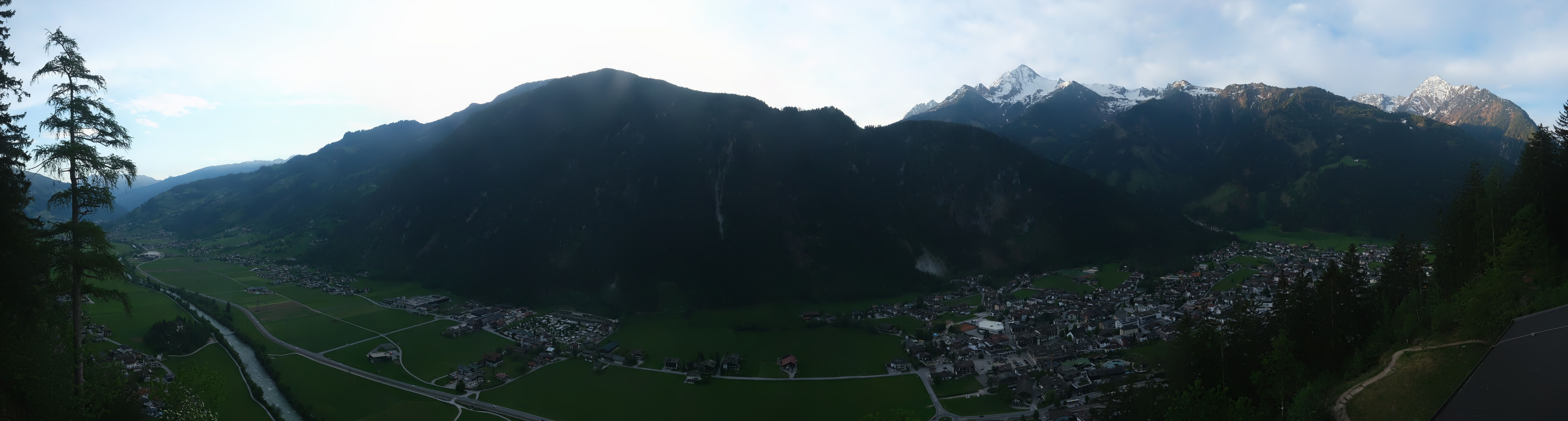 Archiv Foto Webcam Mayrhofen im Zillertal: Blick vom Gasthof Zimmereben